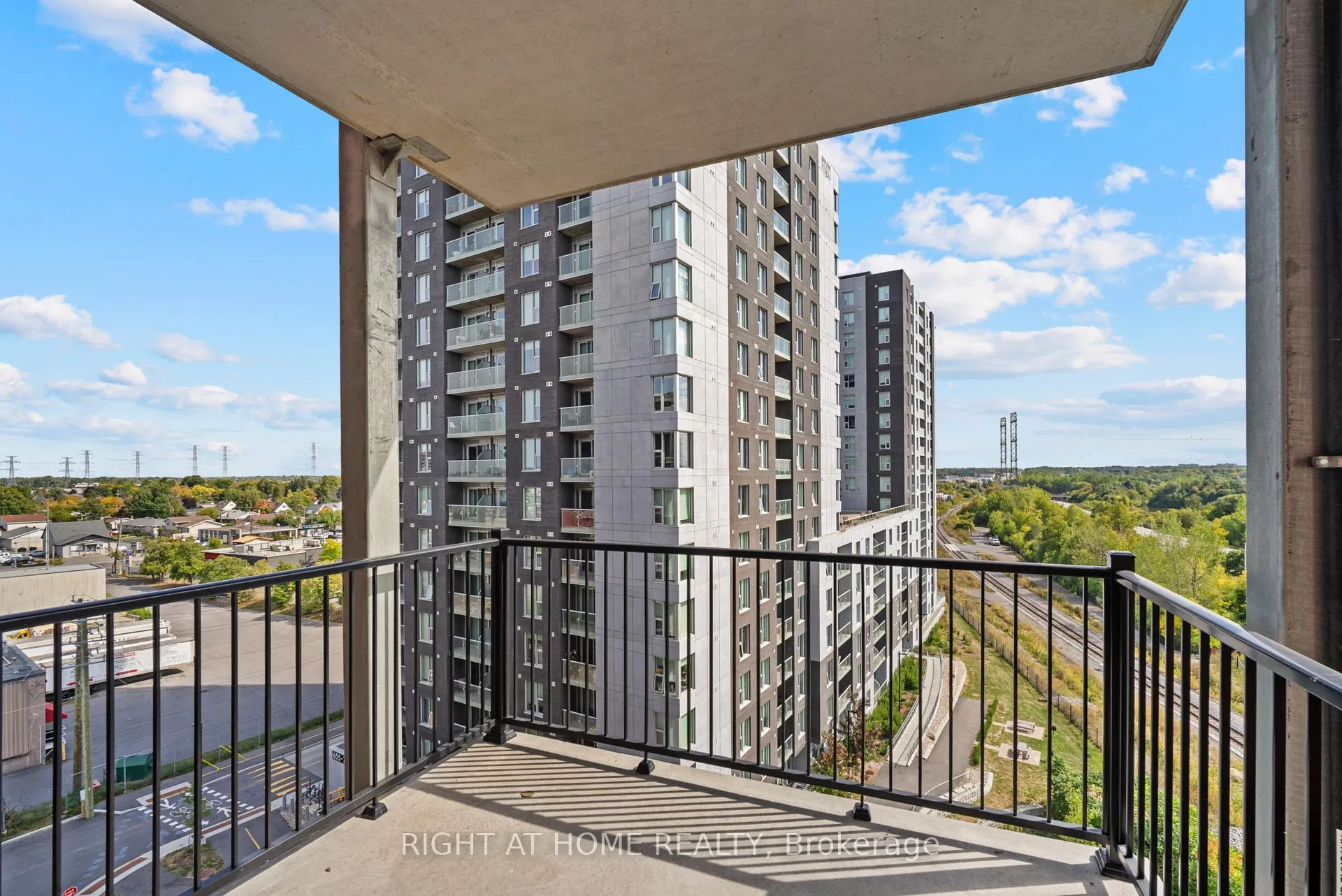 Photo 24 of Unit 802, 555 Anand Private, Ottawa, Riverside Park South — HOMEH