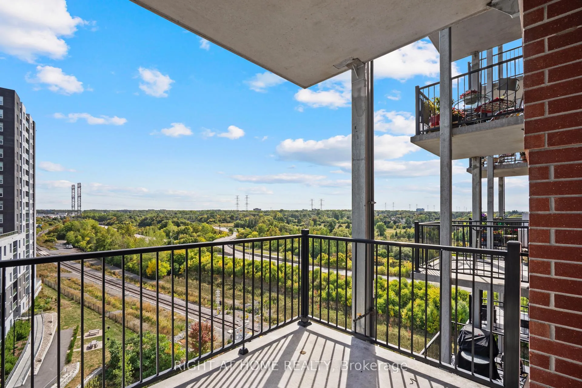 Photo 25 of Unit 802, 555 Anand Private, Ottawa, Riverside Park South — HOMEH