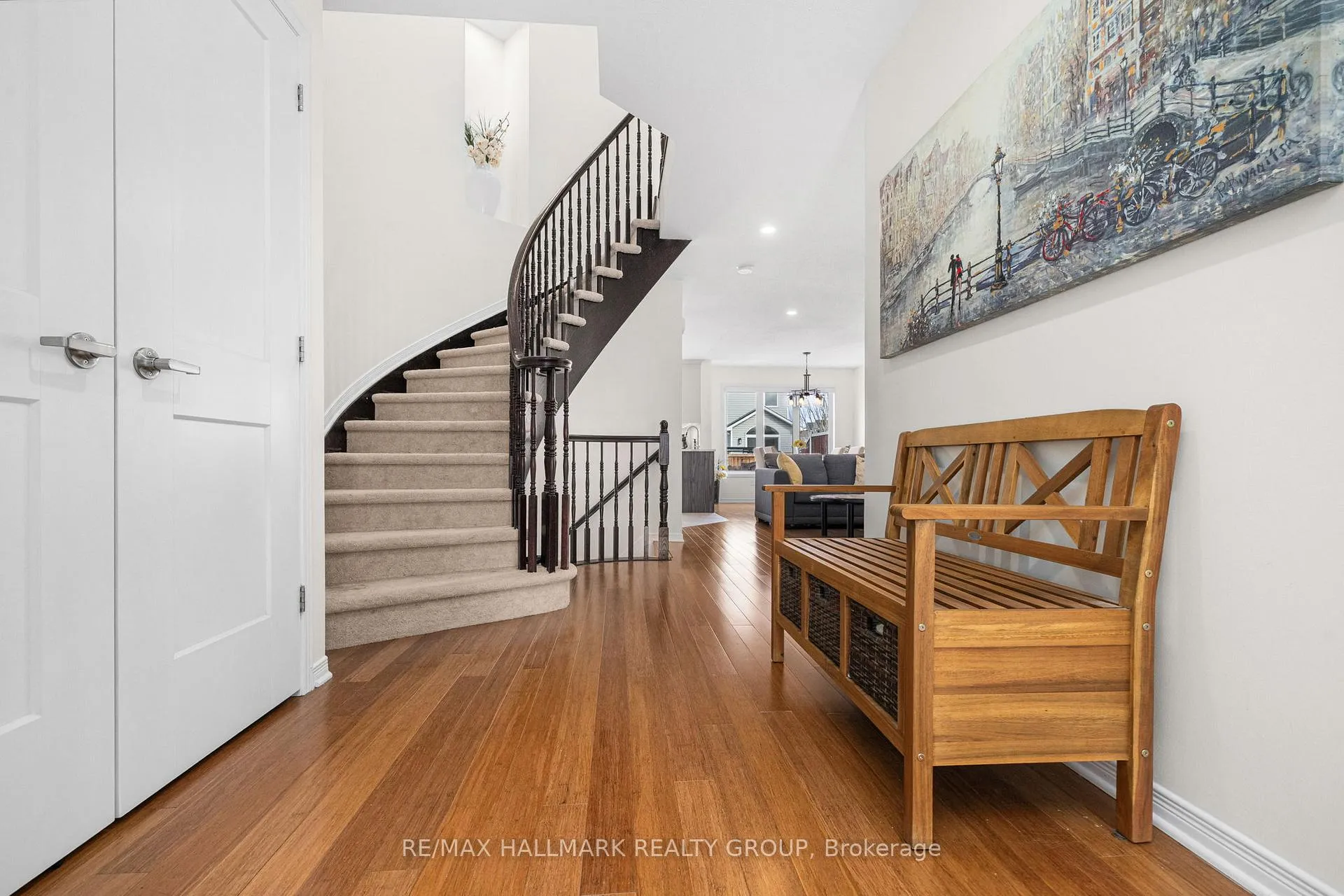 Photo 5 of 287 Monaco Place, Ottawa, Avalon East — HOMEH
