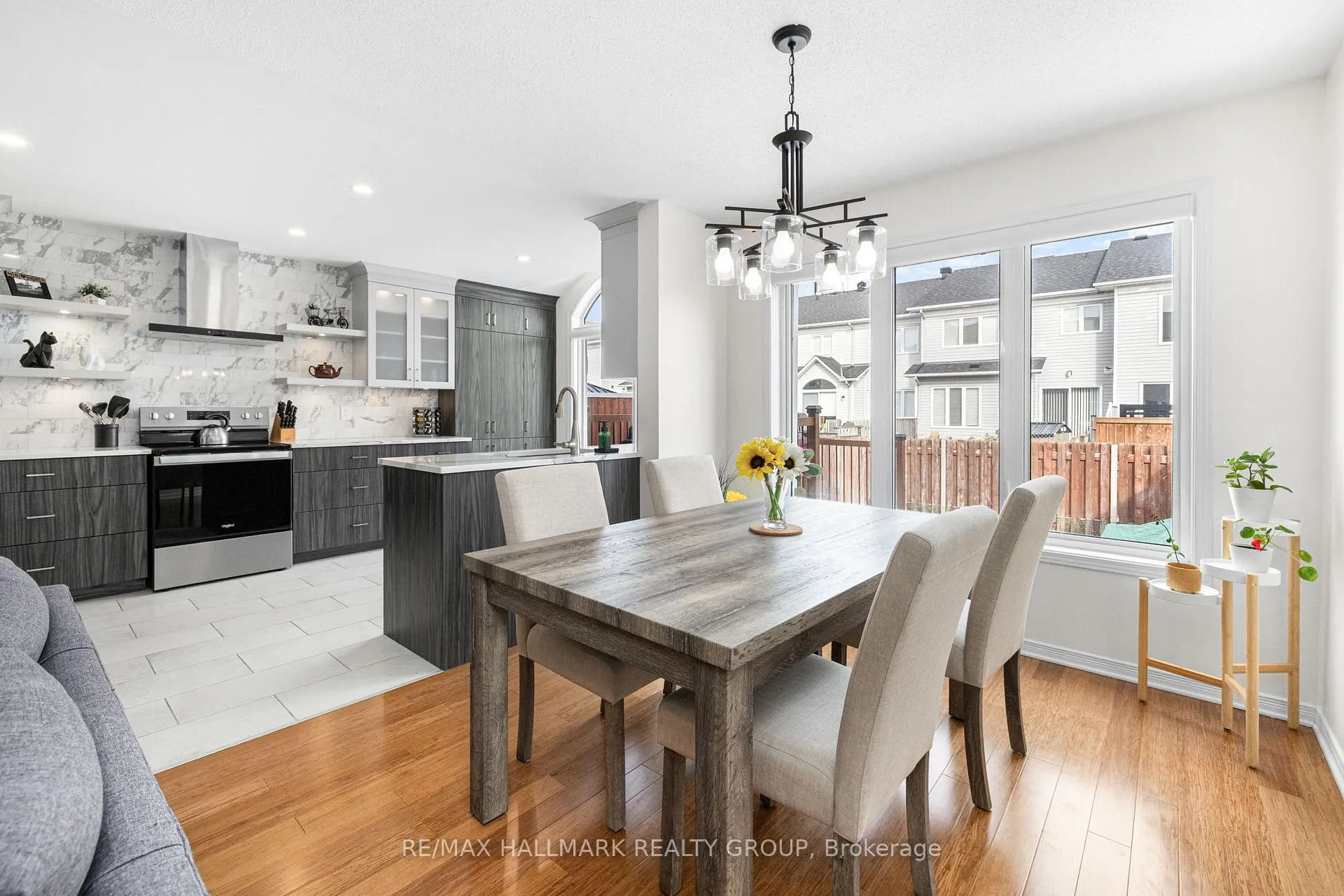 Photo 10 of 287 Monaco Place, Ottawa, Avalon East — HOMEH
