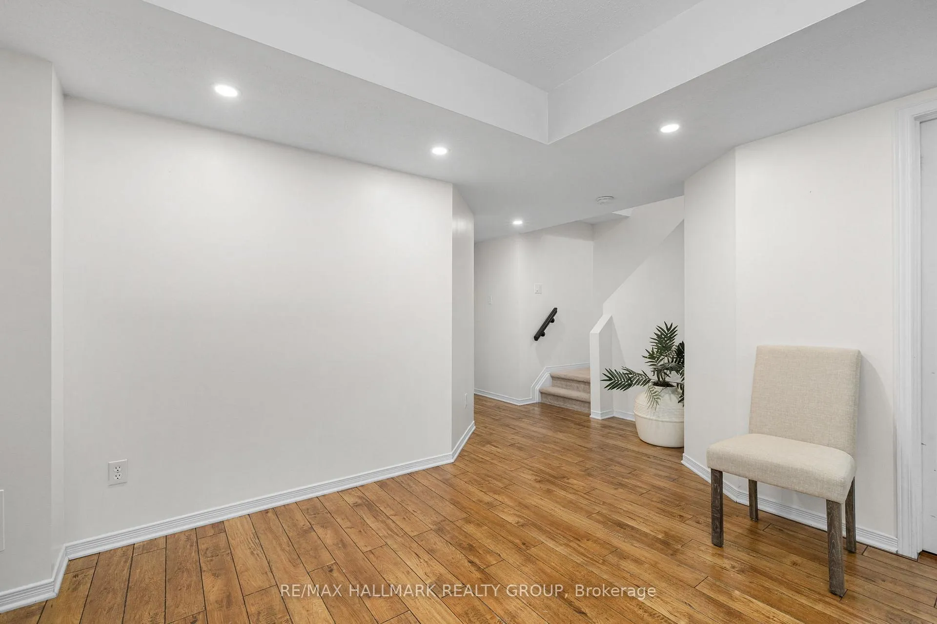 Photo 37 of 287 Monaco Place, Ottawa, Avalon East — HOMEH