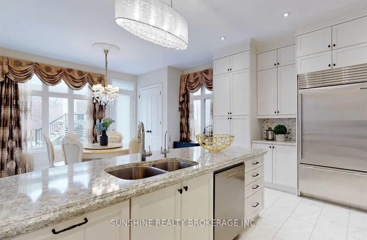 Photo 6 of 10 Tralee Court, Markham, Angus Glen — HOMEH