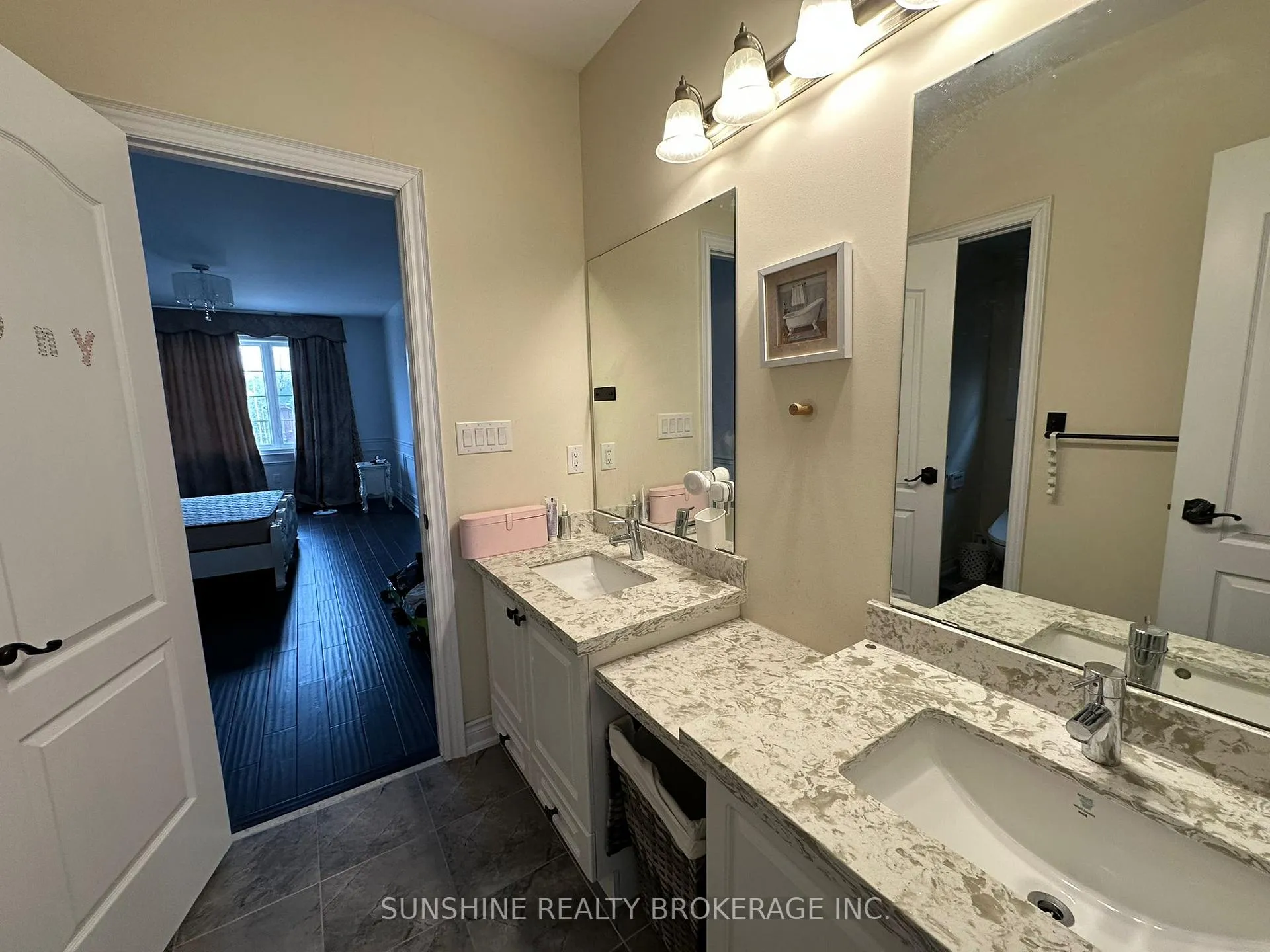Photo 15 of 10 Tralee Court, Markham, Angus Glen — HOMEH