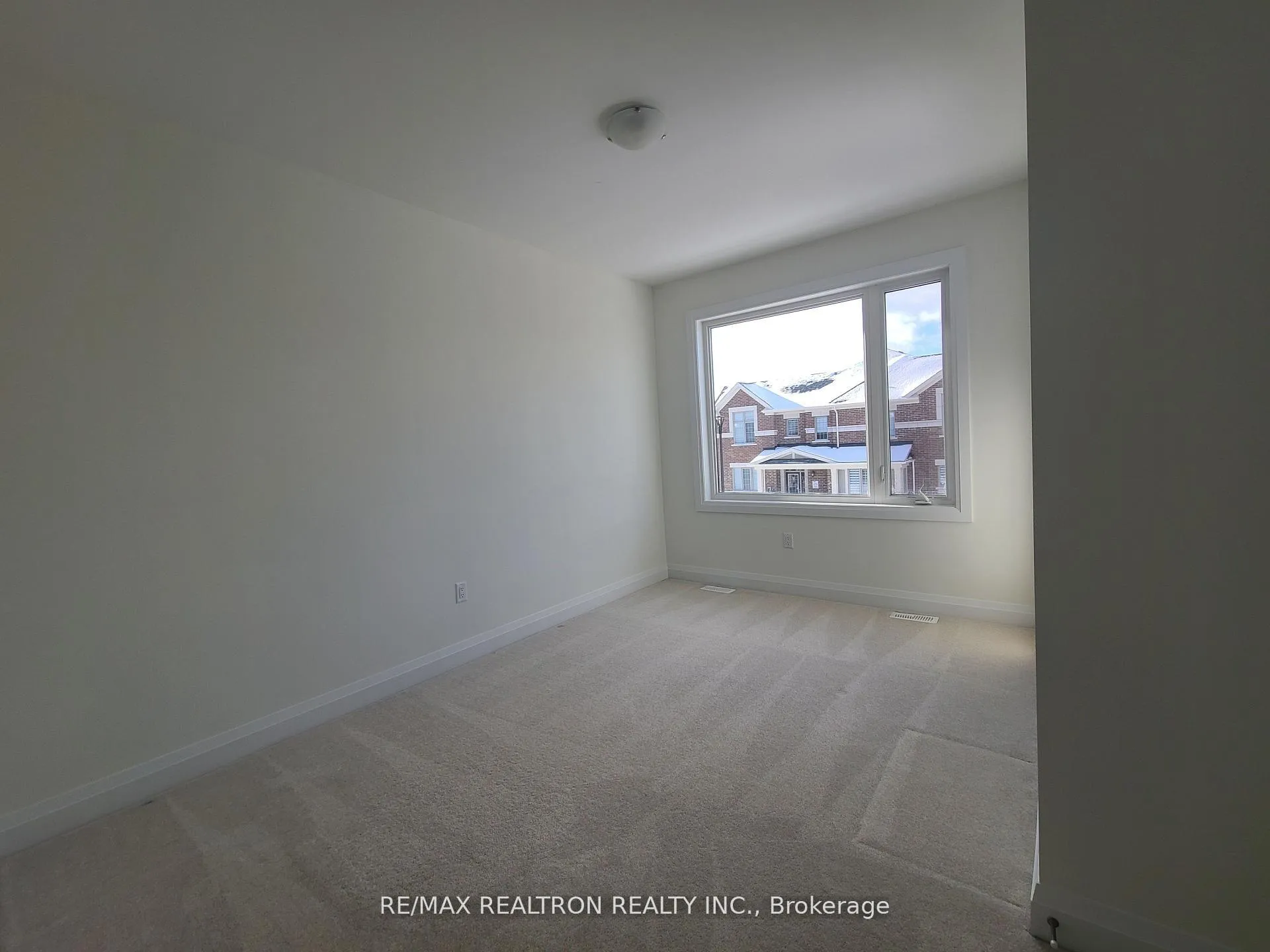 Photo 11 of 3246 Chimney Swift Crescent, Pickering, Rural Pickering — HOMEH