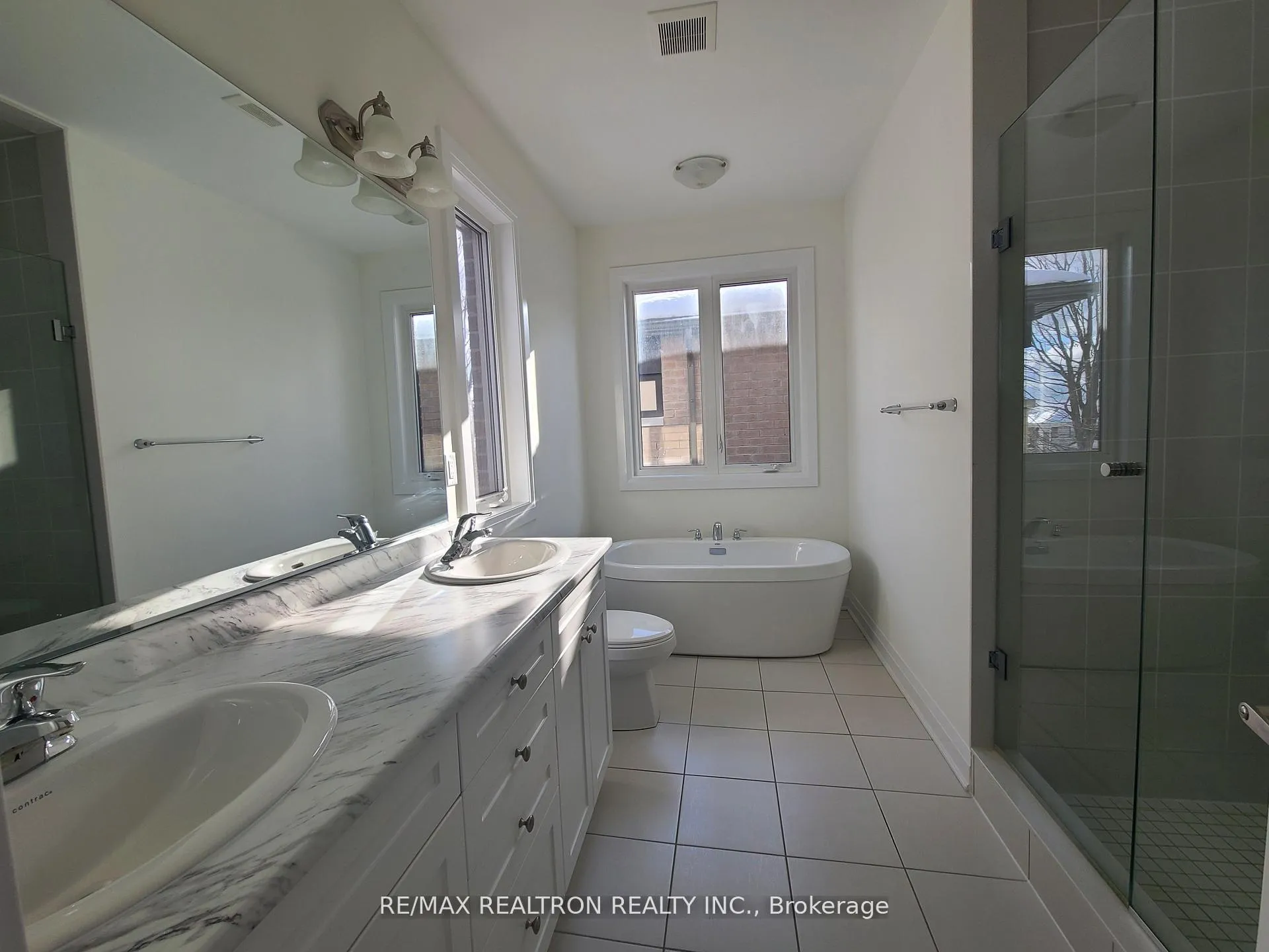 Photo 15 of 3246 Chimney Swift Crescent, Pickering, Rural Pickering — HOMEH