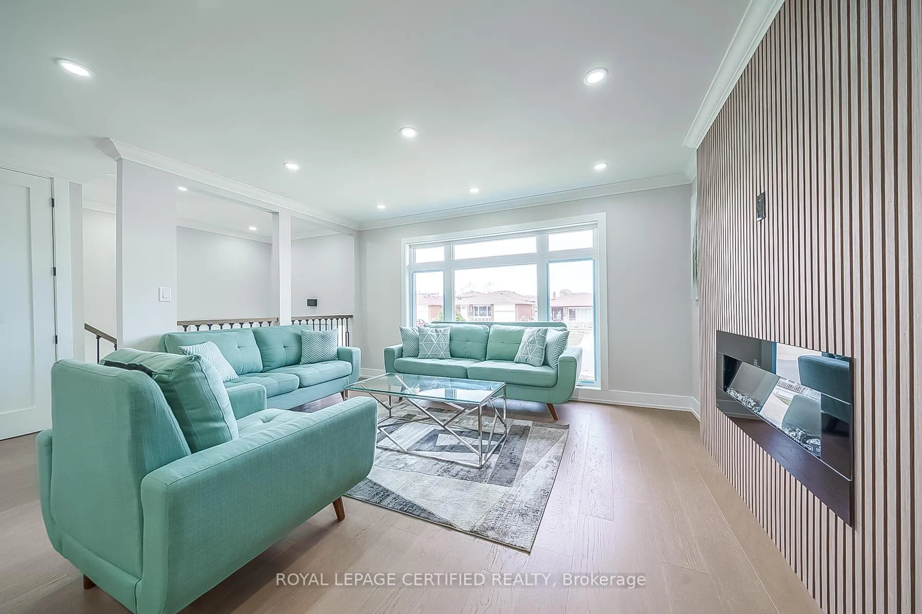 Photo 17 of 178 Marcella Crescent, Hamilton, Gershome — HOMEH