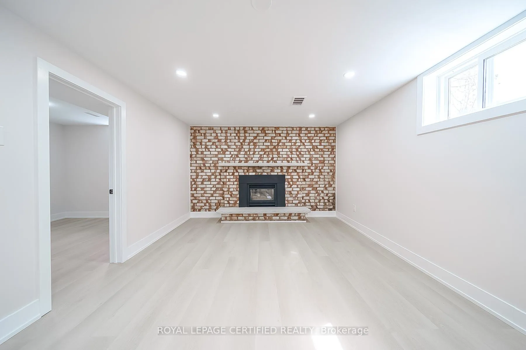 Photo 32 of 178 Marcella Crescent, Hamilton, Gershome — HOMEH