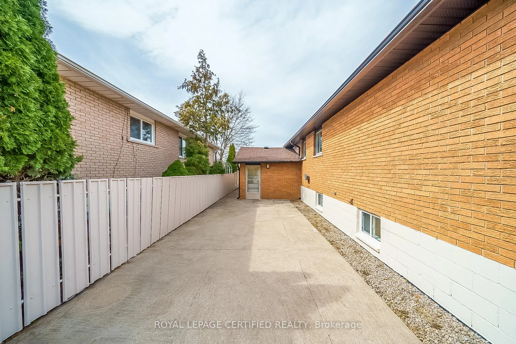 Photo 44 of 178 Marcella Crescent, Hamilton, Gershome — HOMEH