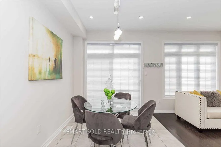 Photo 16 of 43 Farooq Boulevard, Vaughan, Vellore Village — HOMEH