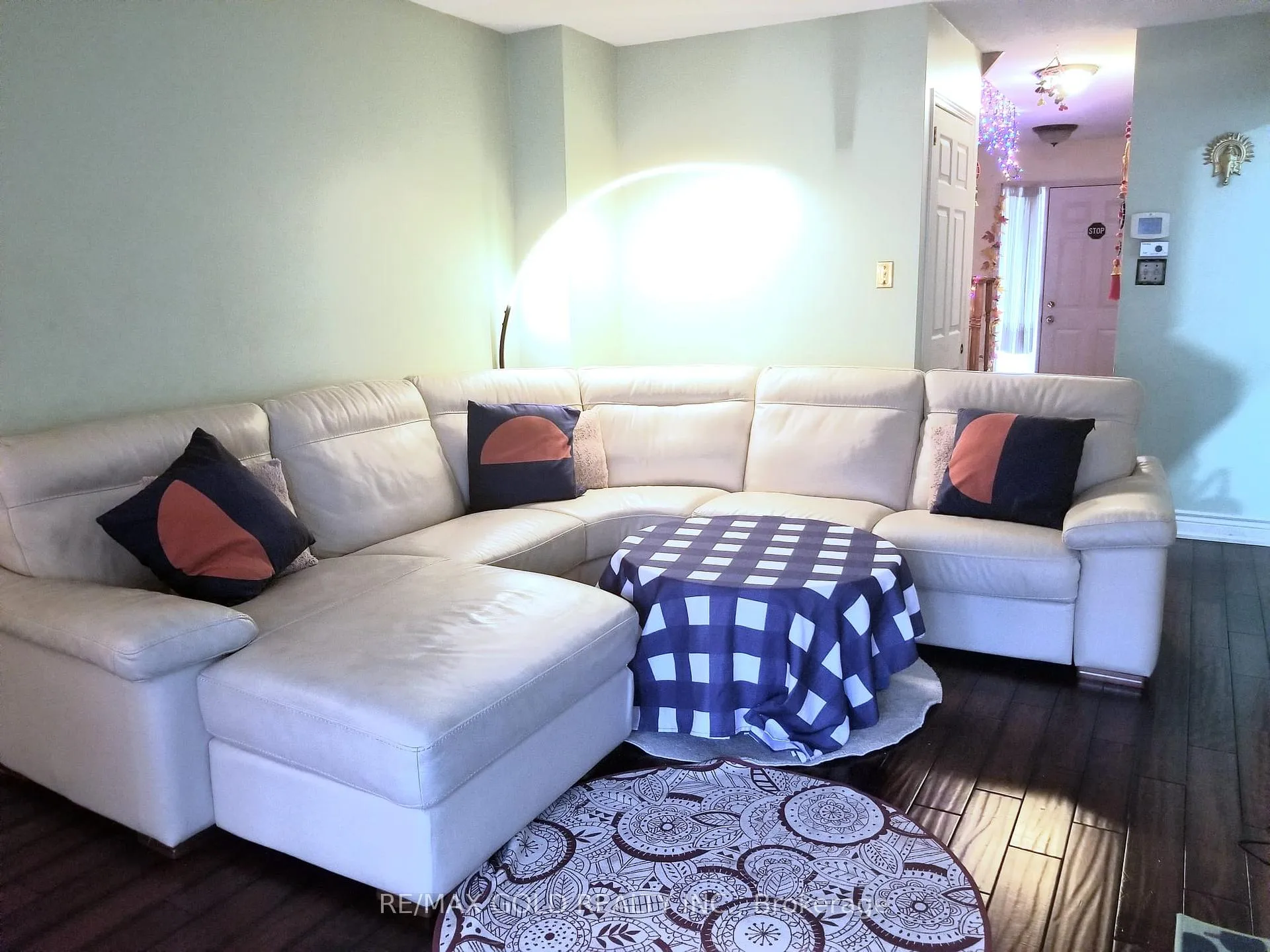 Photo 3 of 2112 Chrisdon Road, Burlington, Headon — HOMEH