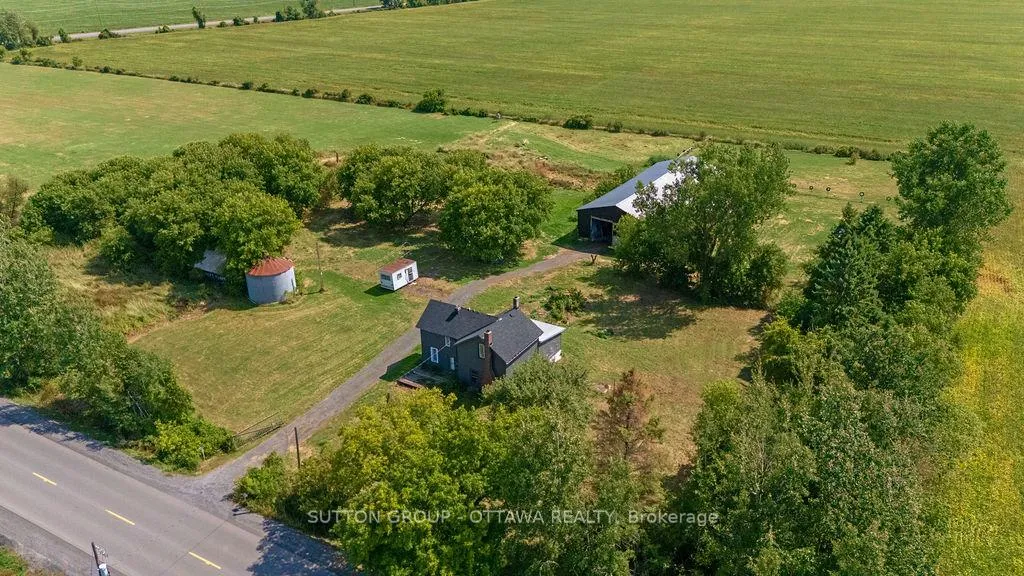 Photo 7 of 9420 Parkway Road, Ottawa, Osgoode Twp North of Reg Rd 6 — HOMEH