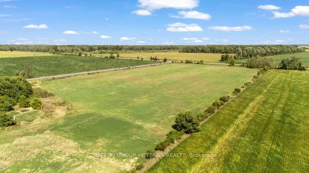 Photo 10 of 9420 Parkway Road, Ottawa, Osgoode Twp North of Reg Rd 6 — HOMEH