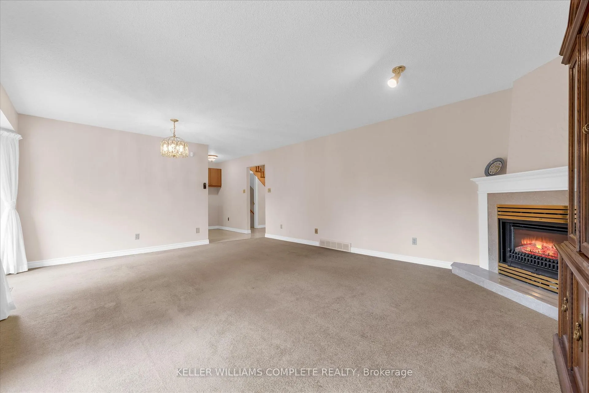 Photo 9 of Unit 1, 230 Meadowbrook Drive, Hamilton, Ancaster — HOMEH