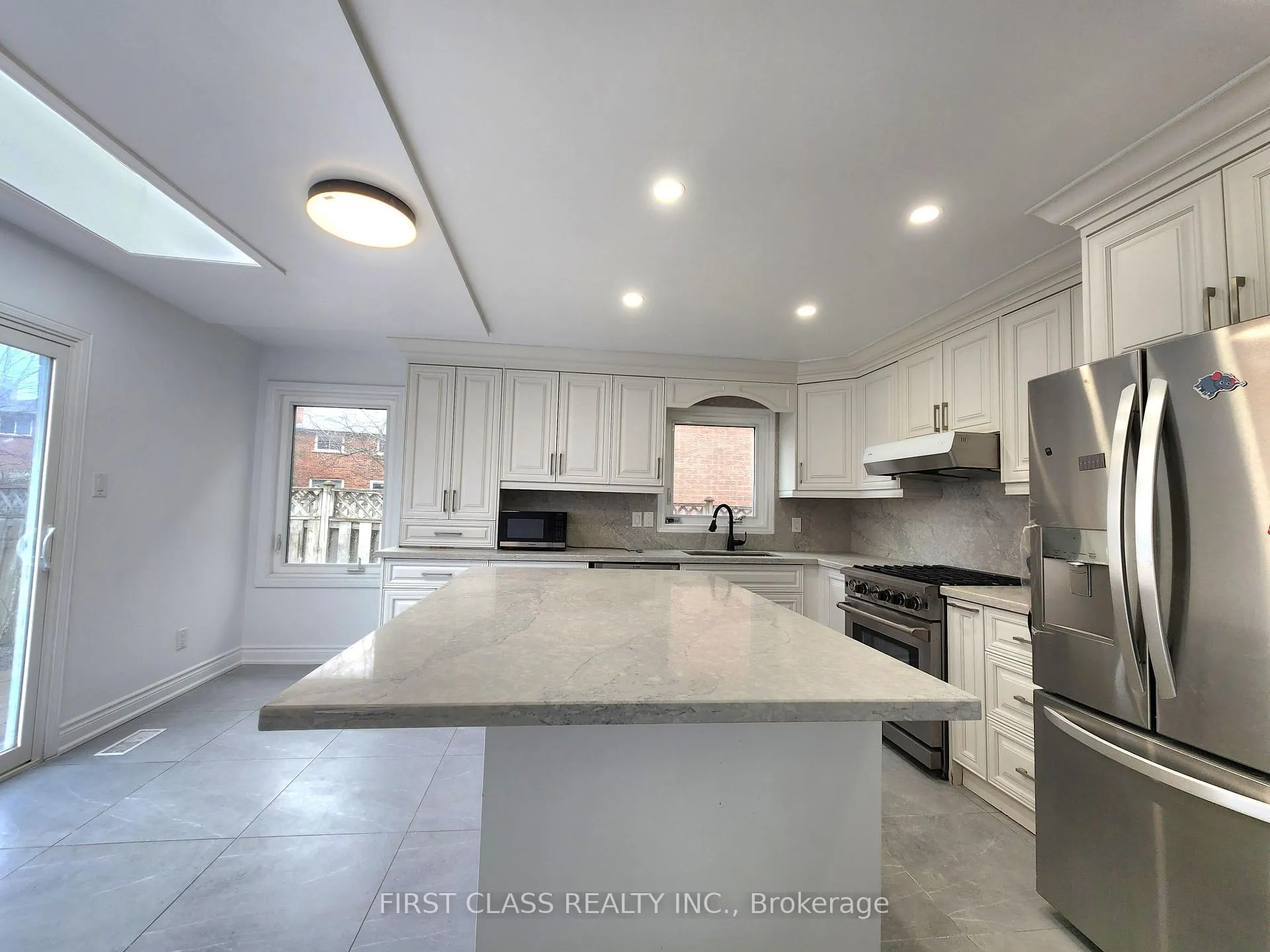 Photo 8 of 15 Strathmore Drive, Markham, Raymerville — HOMEH