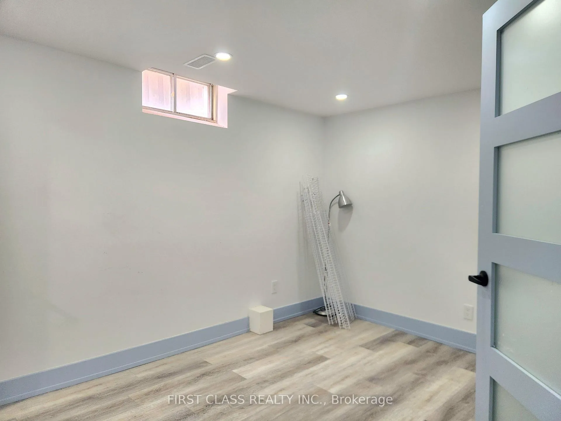 Photo 24 of 15 Strathmore Drive, Markham, Raymerville — HOMEH