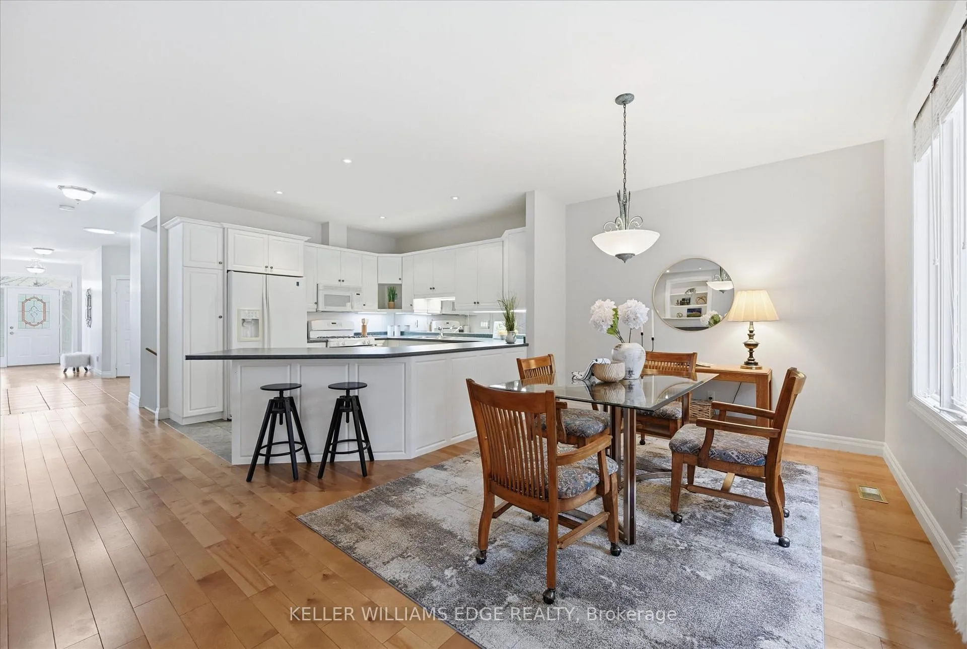 Photo 19 of 28 Wainwright Boulevard, Hamilton, Dundas — HOMEH
