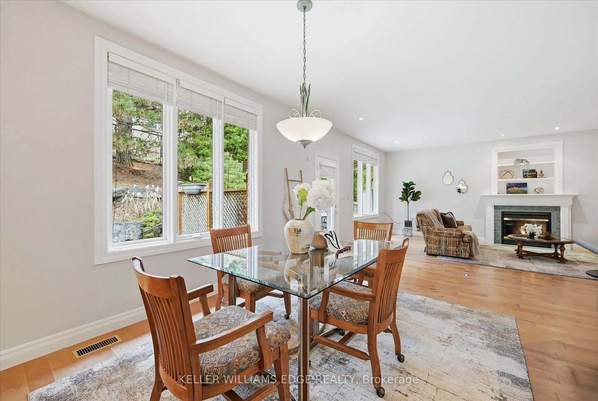 Photo 21 of 28 Wainwright Boulevard, Hamilton, Dundas — HOMEH