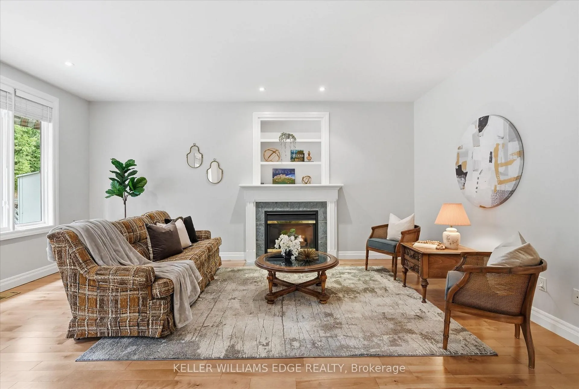 Photo 22 of 28 Wainwright Boulevard, Hamilton, Dundas — HOMEH