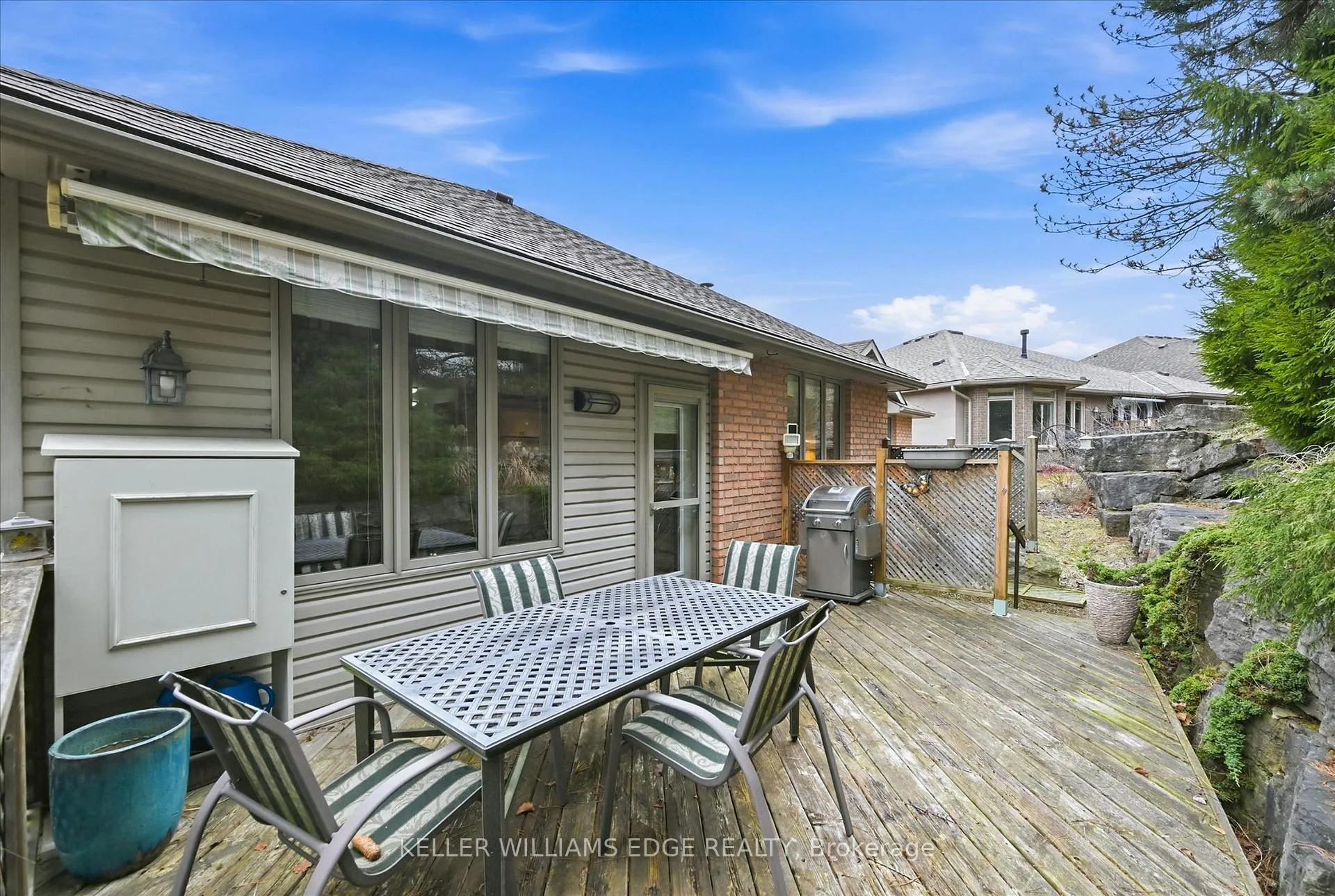 Photo 37 of 28 Wainwright Boulevard, Hamilton, Dundas — HOMEH