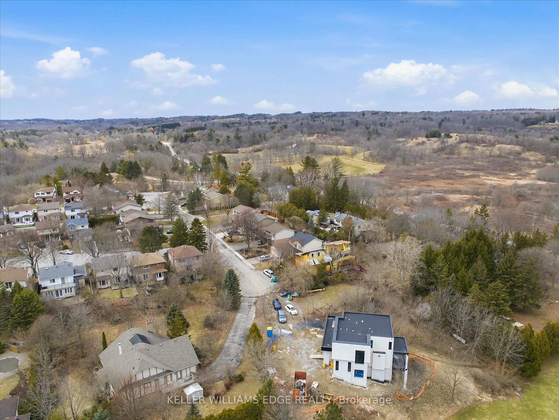 Photo 43 of 28 Wainwright Boulevard, Hamilton, Dundas — HOMEH