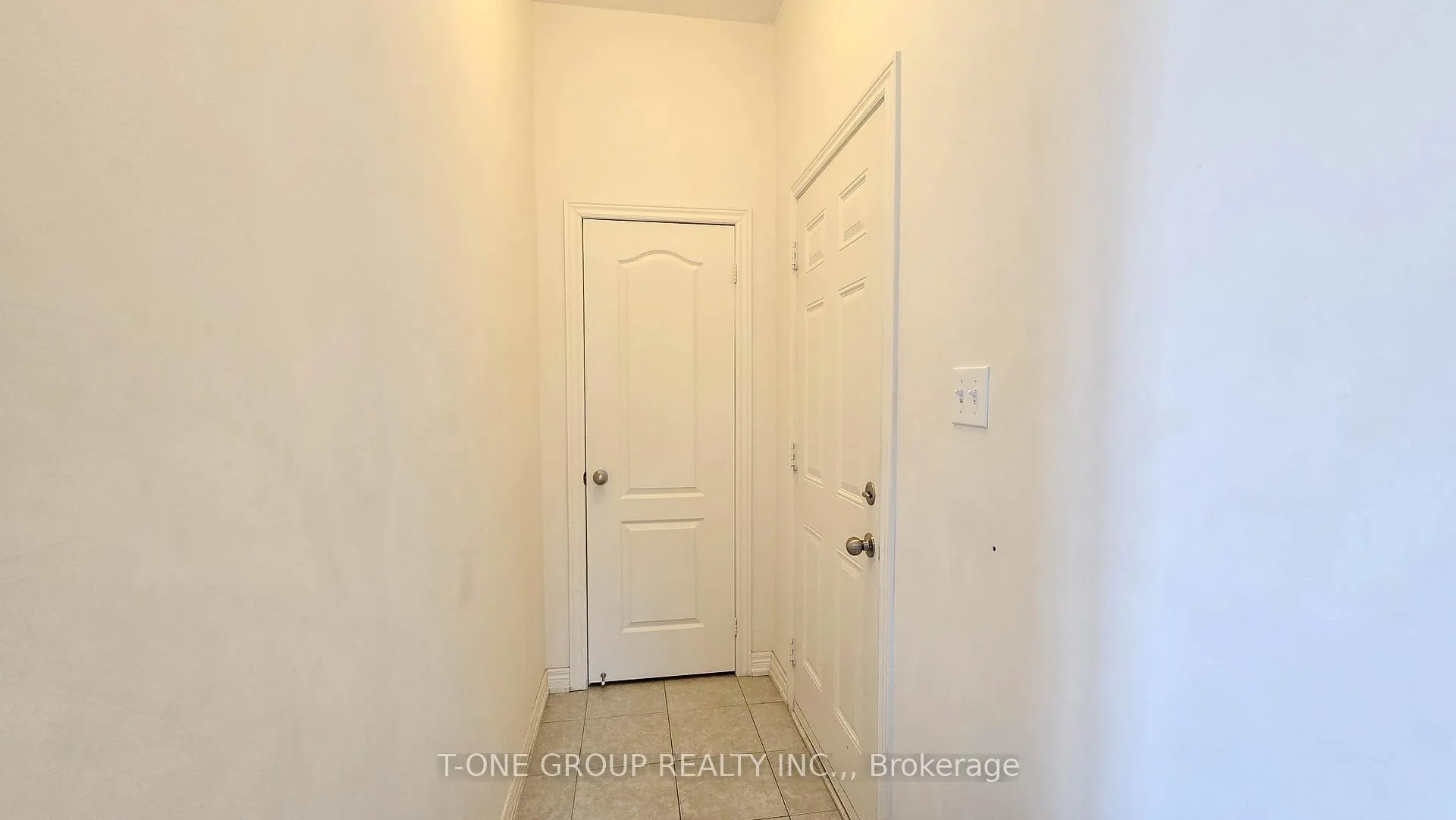 Photo 28 of 8 Larry Grove Way, Markham, Greensborough — HOMEH