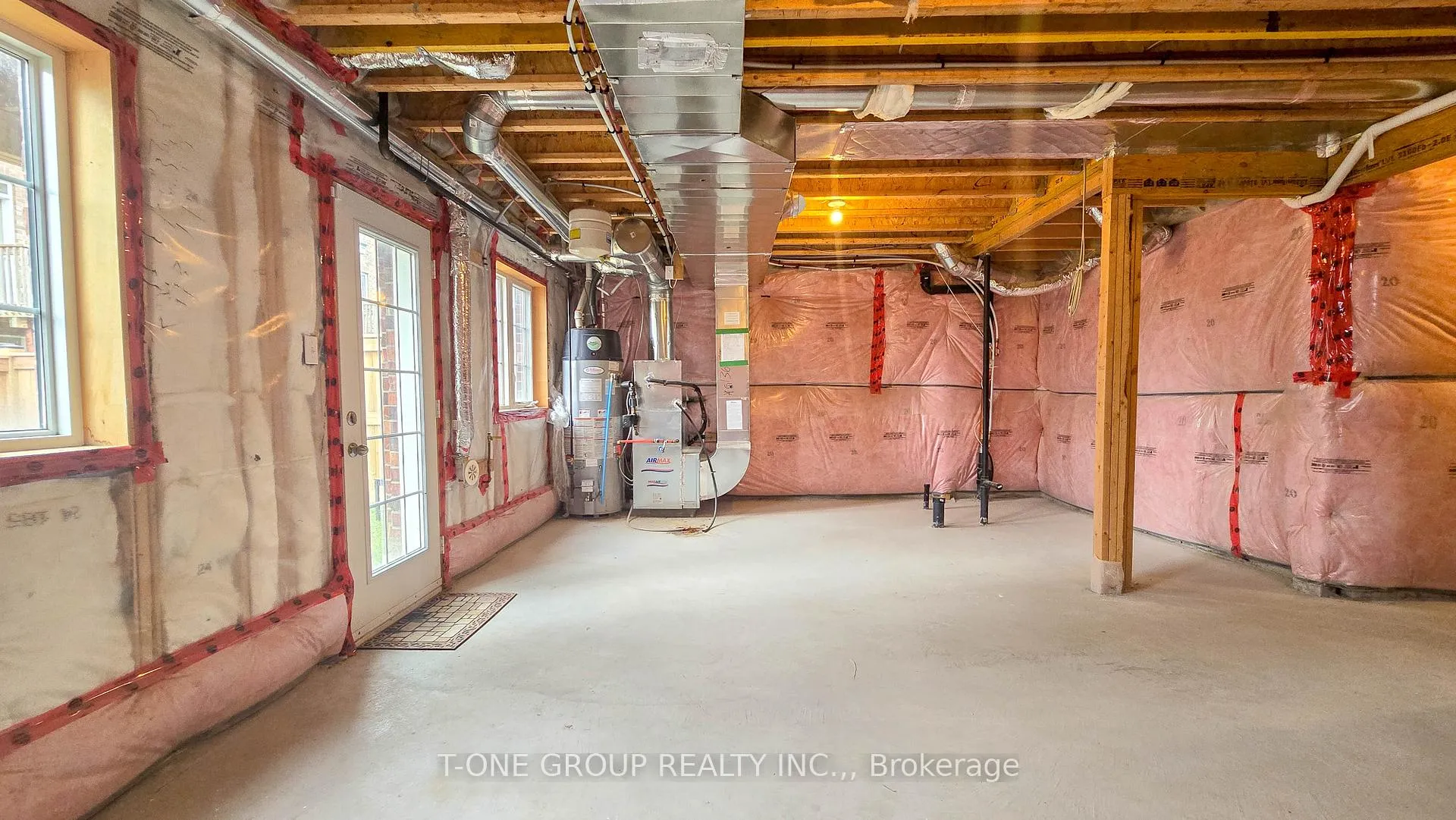 Photo 33 of 8 Larry Grove Way, Markham, Greensborough — HOMEH