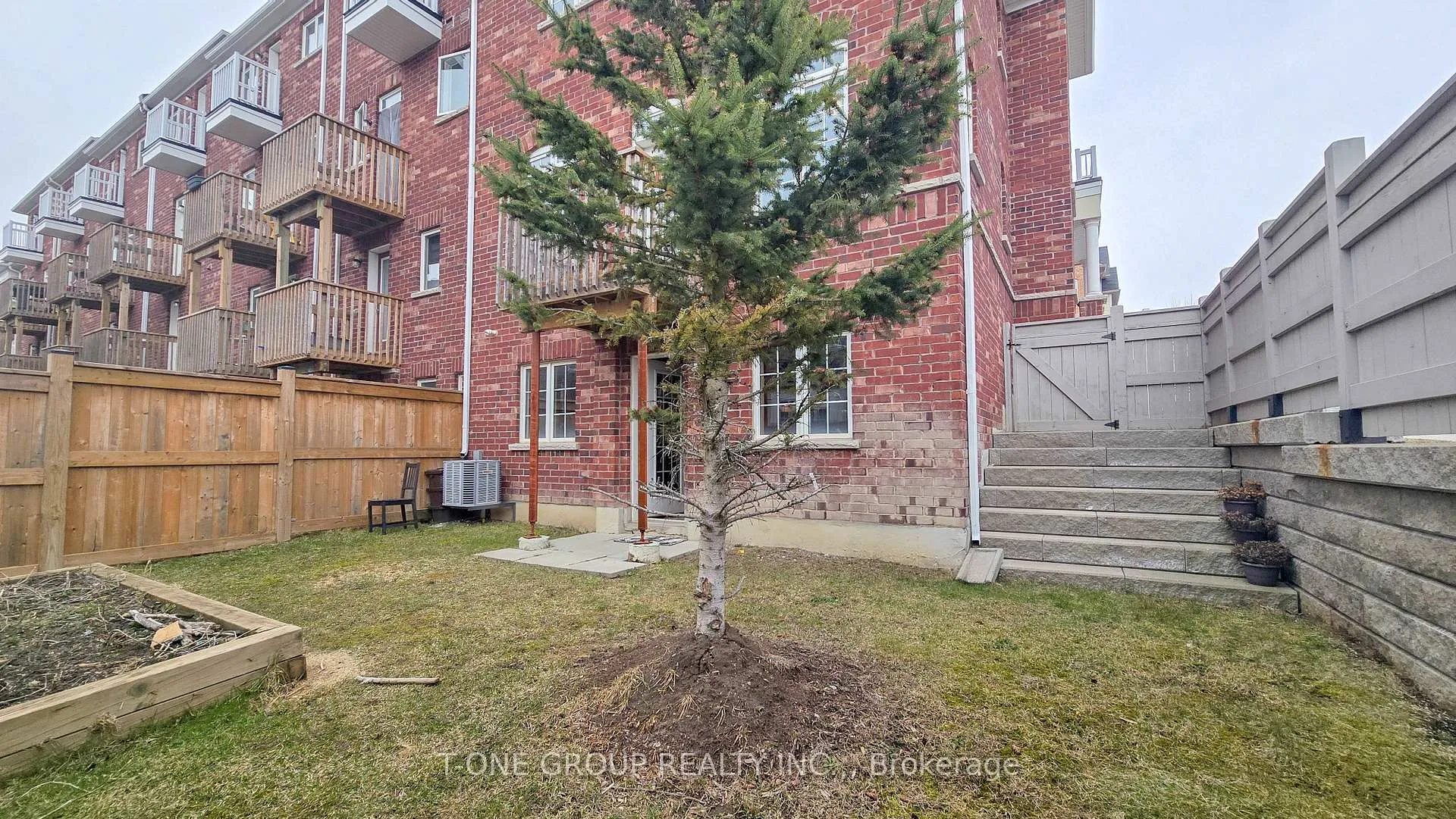 Photo 35 of 8 Larry Grove Way, Markham, Greensborough — HOMEH