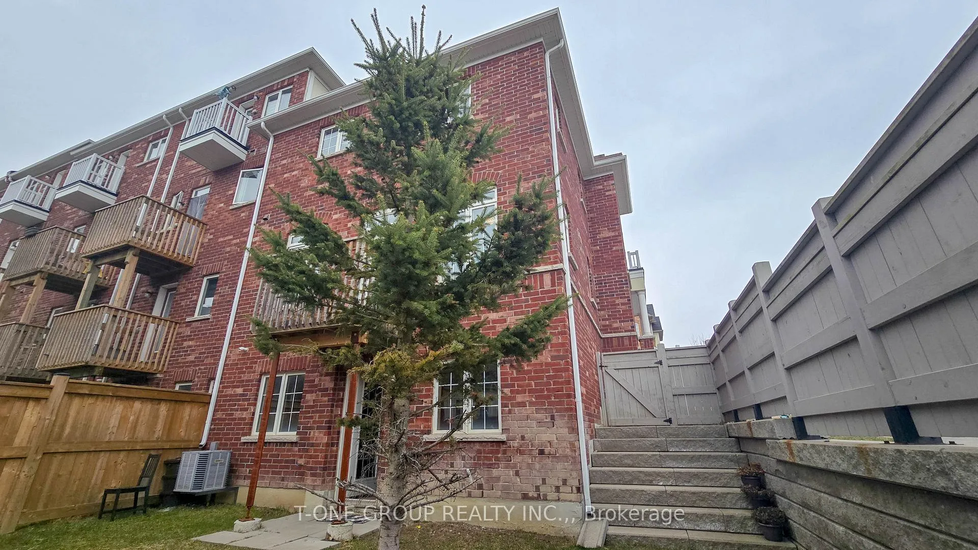 Photo 36 of 8 Larry Grove Way, Markham, Greensborough — HOMEH