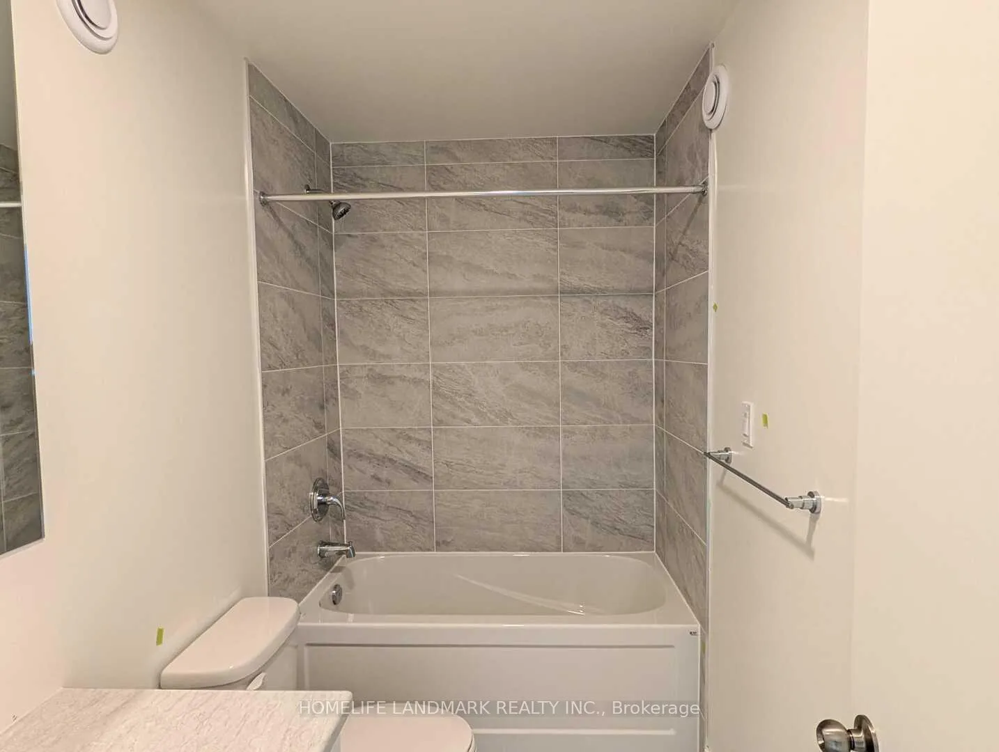 Photo 17 of Unit 203B, 16 Melbourbe Avenue, St. Catharines, E. Chester — HOMEH