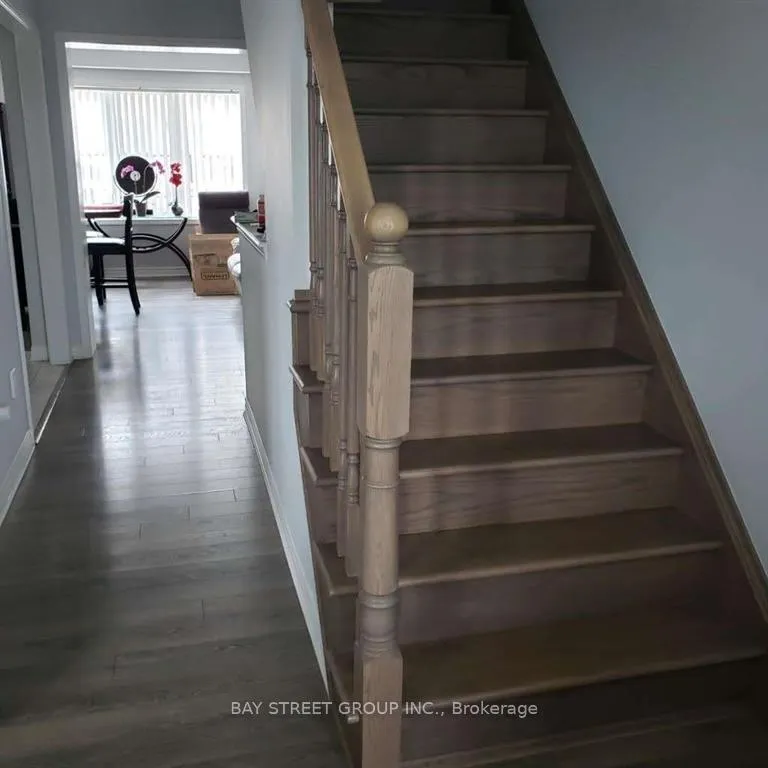 Photo 3 of 1574 Farmstead Drive, Milton, Ford — HOMEH