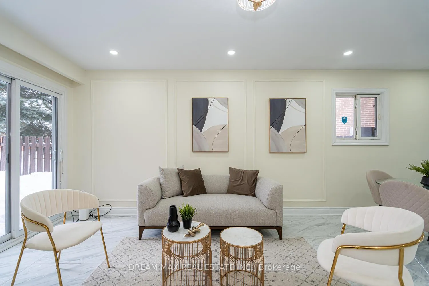 Photo 5 of 68 Winterfold Drive, Brampton, Madoc — HOMEH