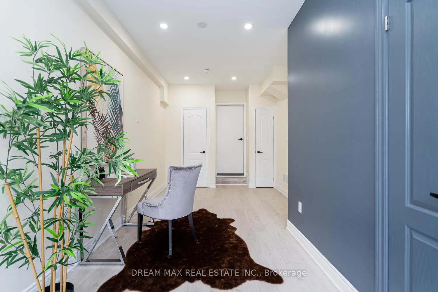 Photo 18 of 68 Winterfold Drive, Brampton, Madoc — HOMEH