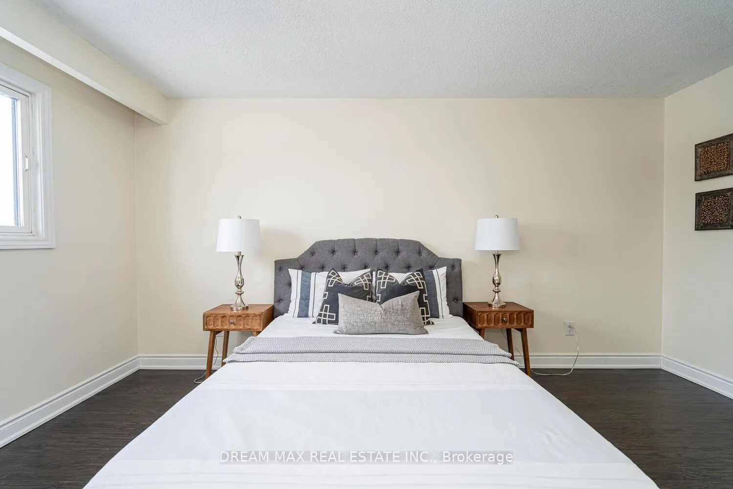 Photo 25 of 68 Winterfold Drive, Brampton, Madoc — HOMEH
