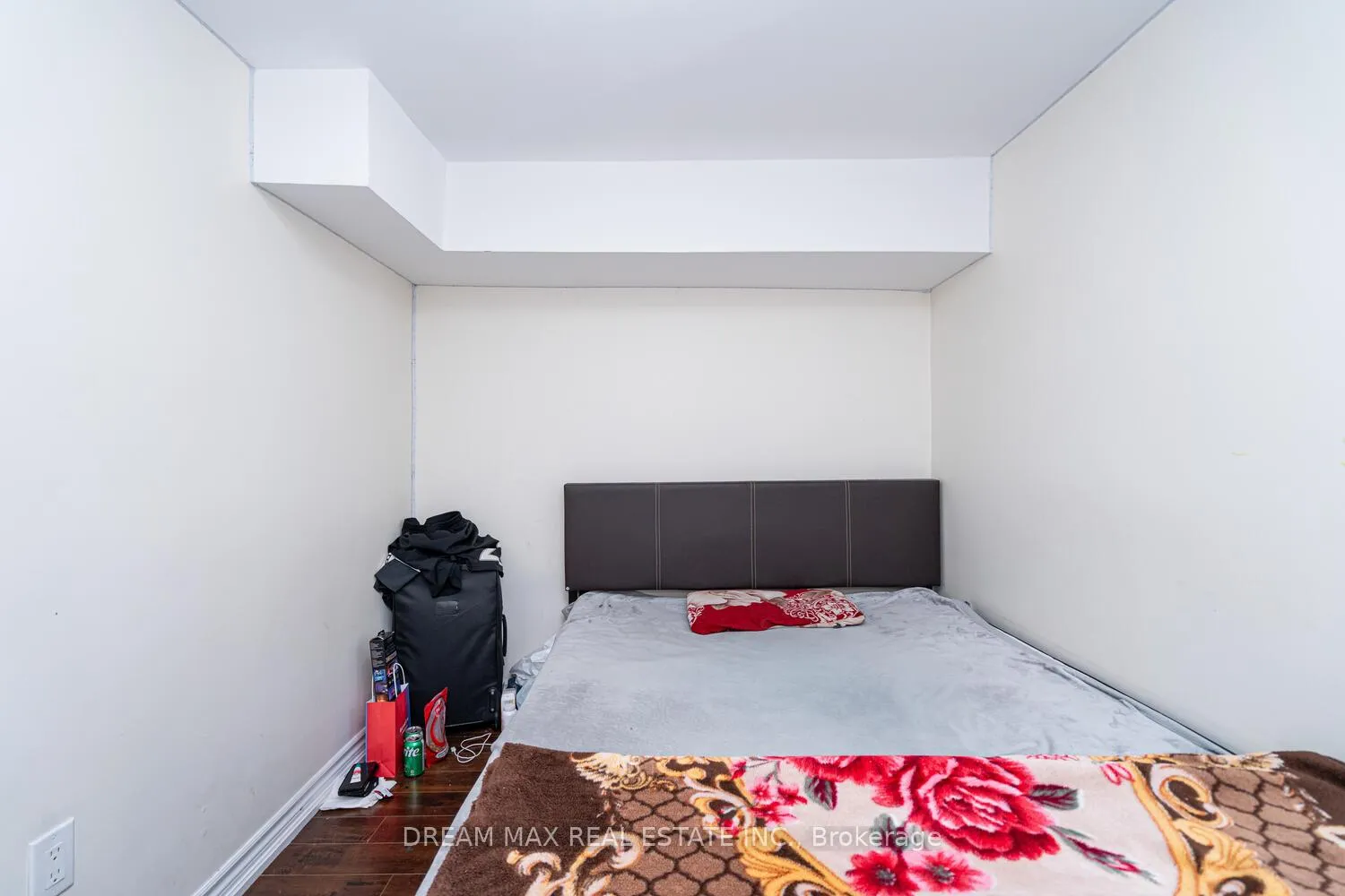 Photo 43 of 68 Winterfold Drive, Brampton, Madoc — HOMEH