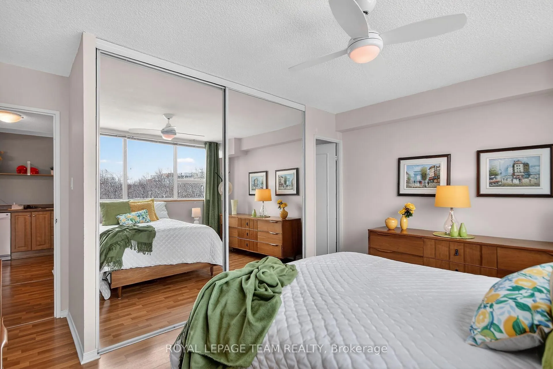 Photo 26 of Unit 606, 555 Brittany Drive, Ottawa, Viscount Alexander Park — HOMEH