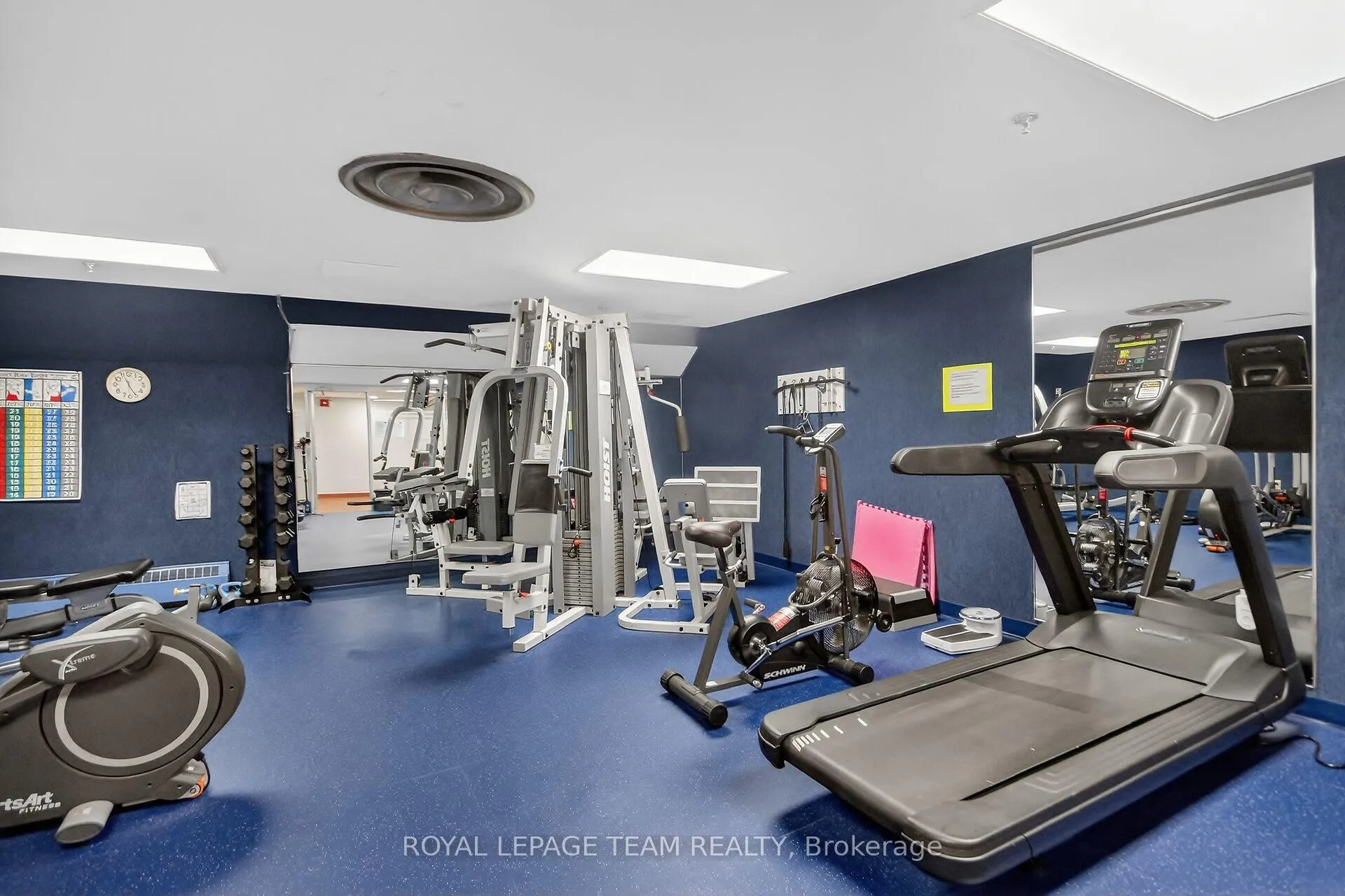 Photo 32 of Unit 606, 555 Brittany Drive, Ottawa, Viscount Alexander Park — HOMEH