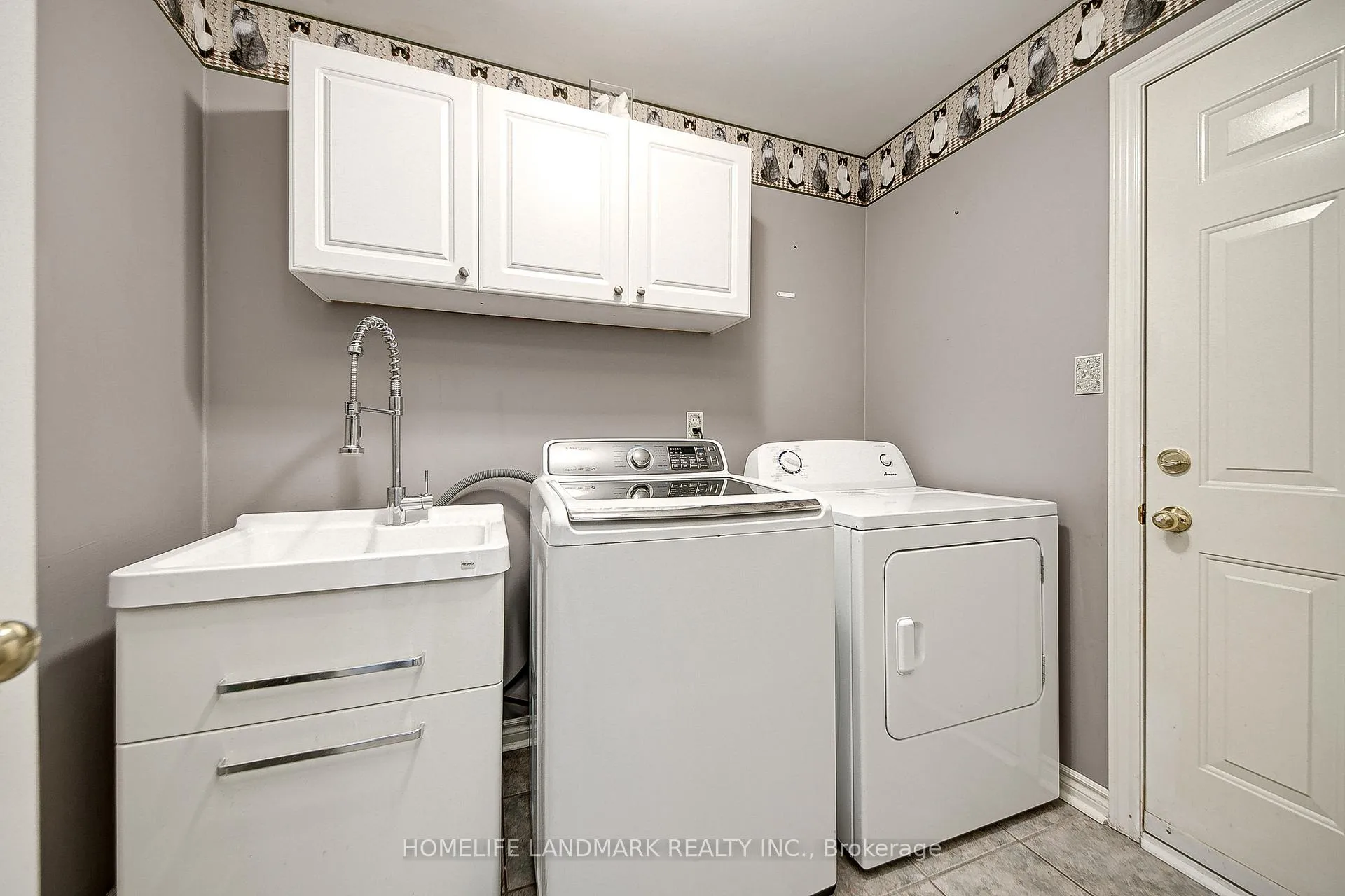 Photo 8 of 49 Eaglestone Lane, Barrie, Ardagh — HOMEH