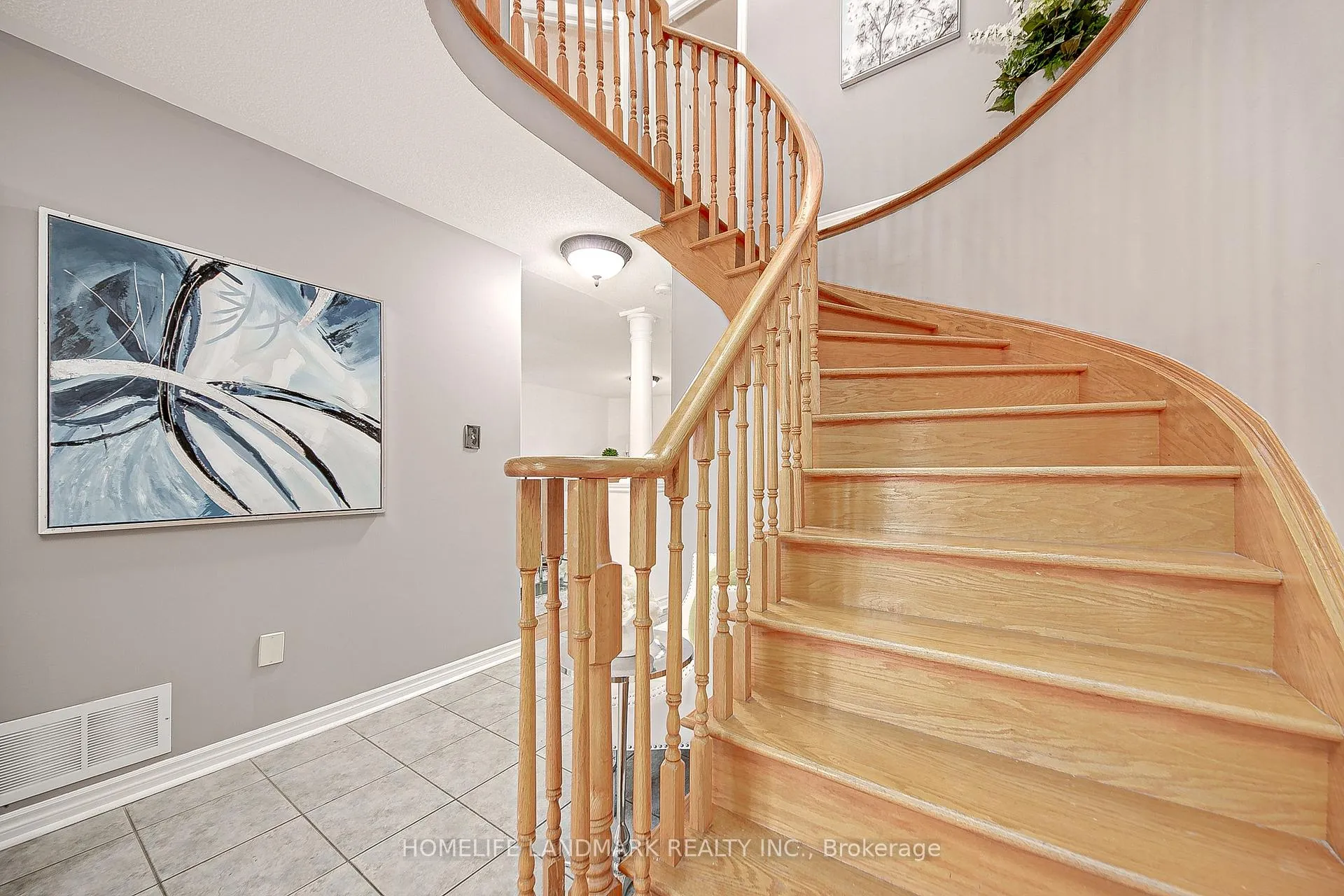 Photo 16 of 49 Eaglestone Lane, Barrie, Ardagh — HOMEH