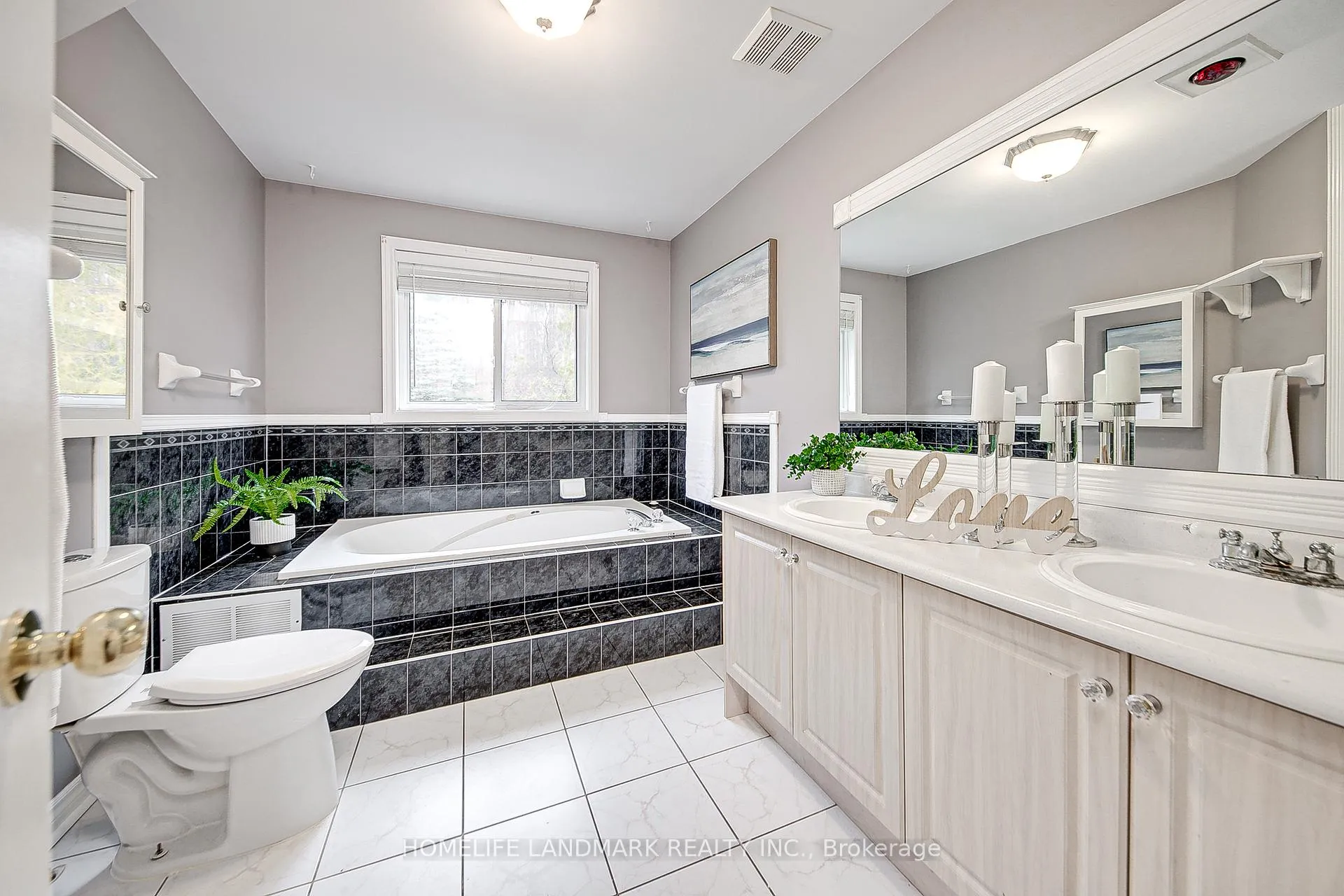 Photo 25 of 49 Eaglestone Lane, Barrie, Ardagh — HOMEH