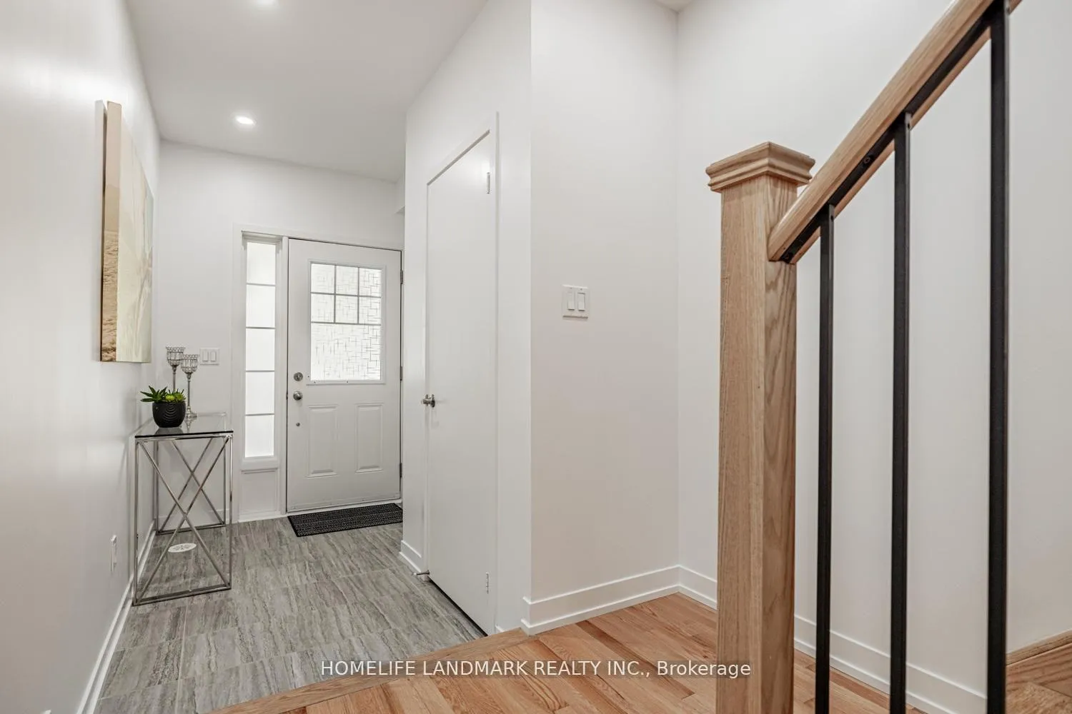 Photo 2 of 10606 Bathurst Street, Vaughan, Patterson — HOMEH