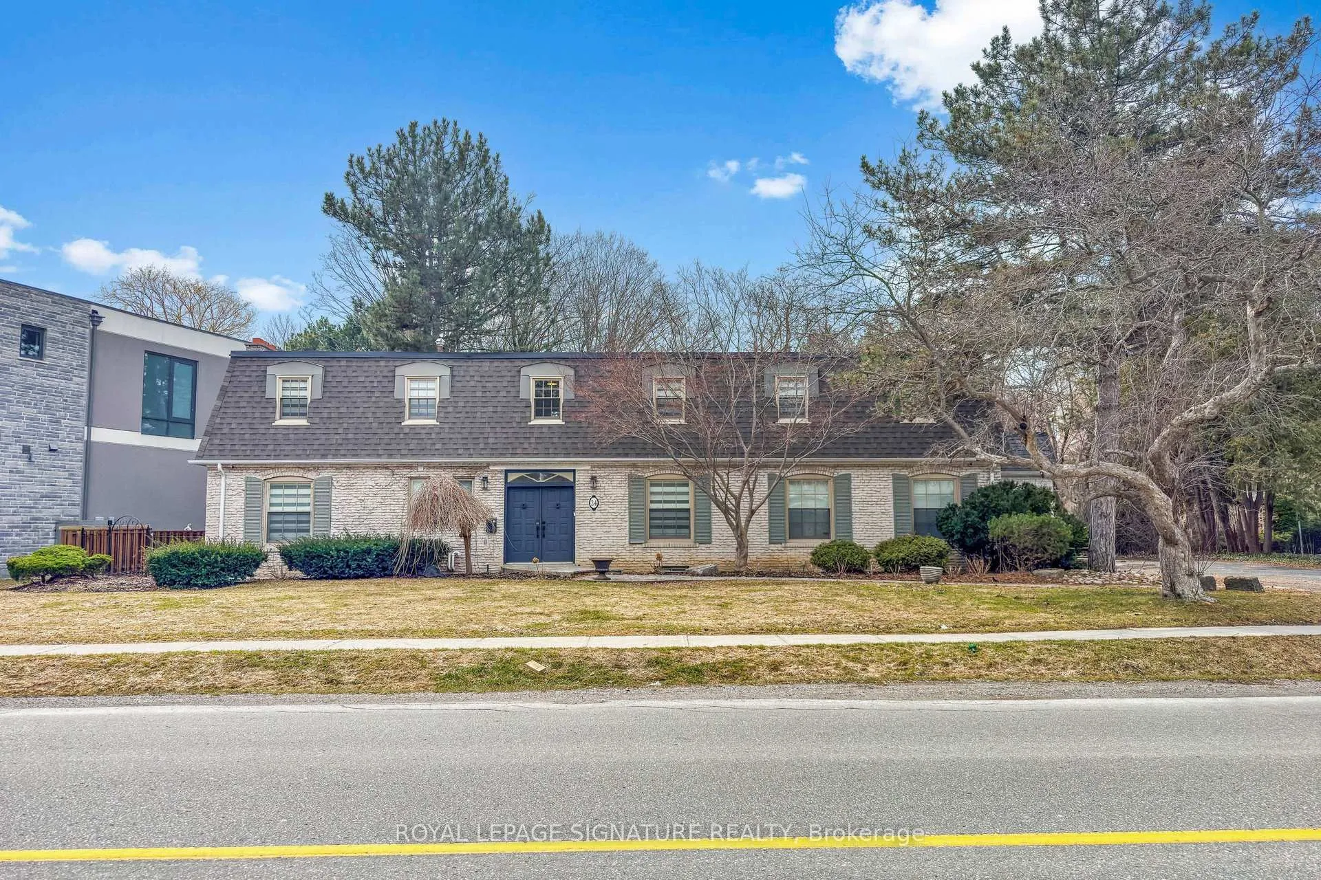 Front of 24 Laureleaf Road