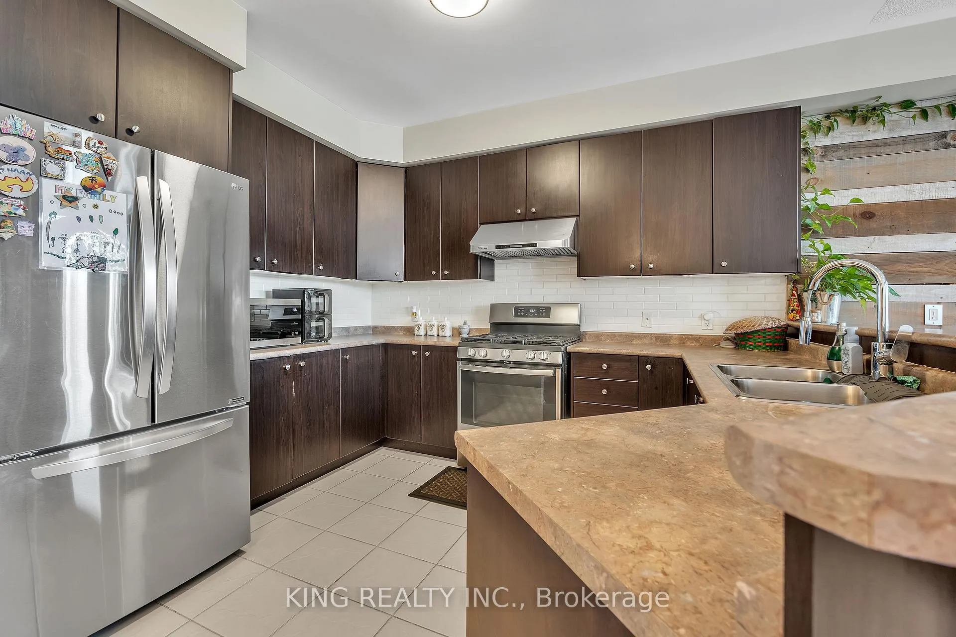 Photo 10 of Unit 74, 651 Farmstead Drive, Milton, Willmott — HOMEH