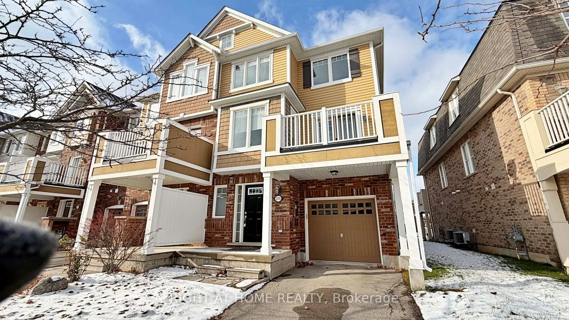 Photo 2 of 275 Woodley Crescent, Milton, Willmott — HOMEH