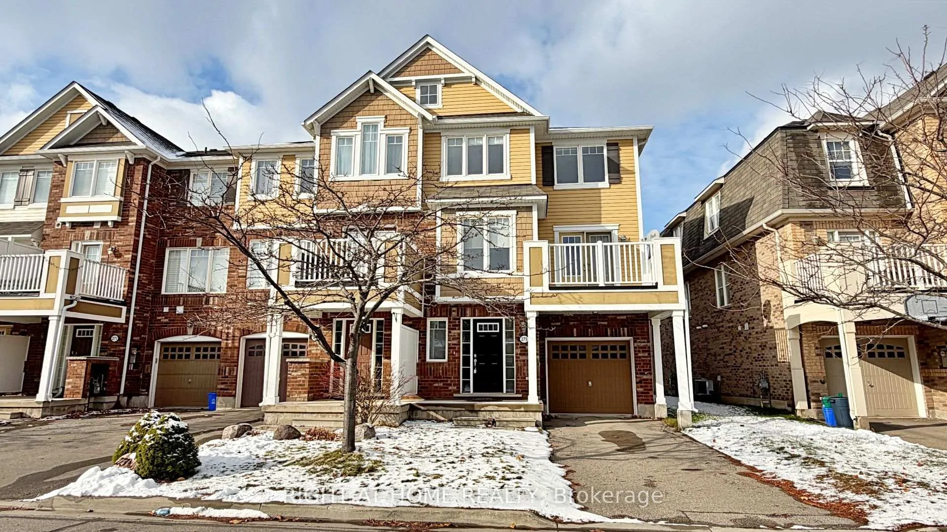 Photo 3 of 275 Woodley Crescent, Milton, Willmott — HOMEH