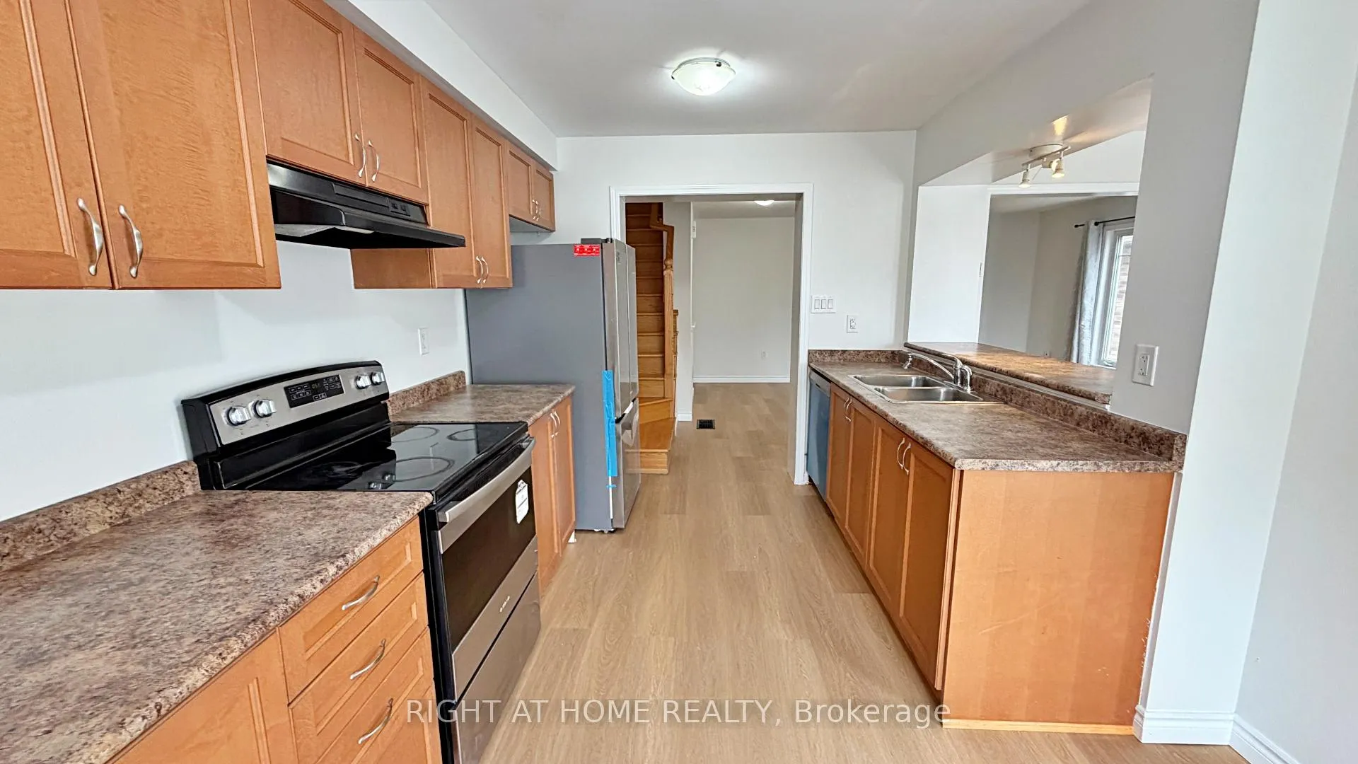 Photo 20 of 275 Woodley Crescent, Milton, Willmott — HOMEH