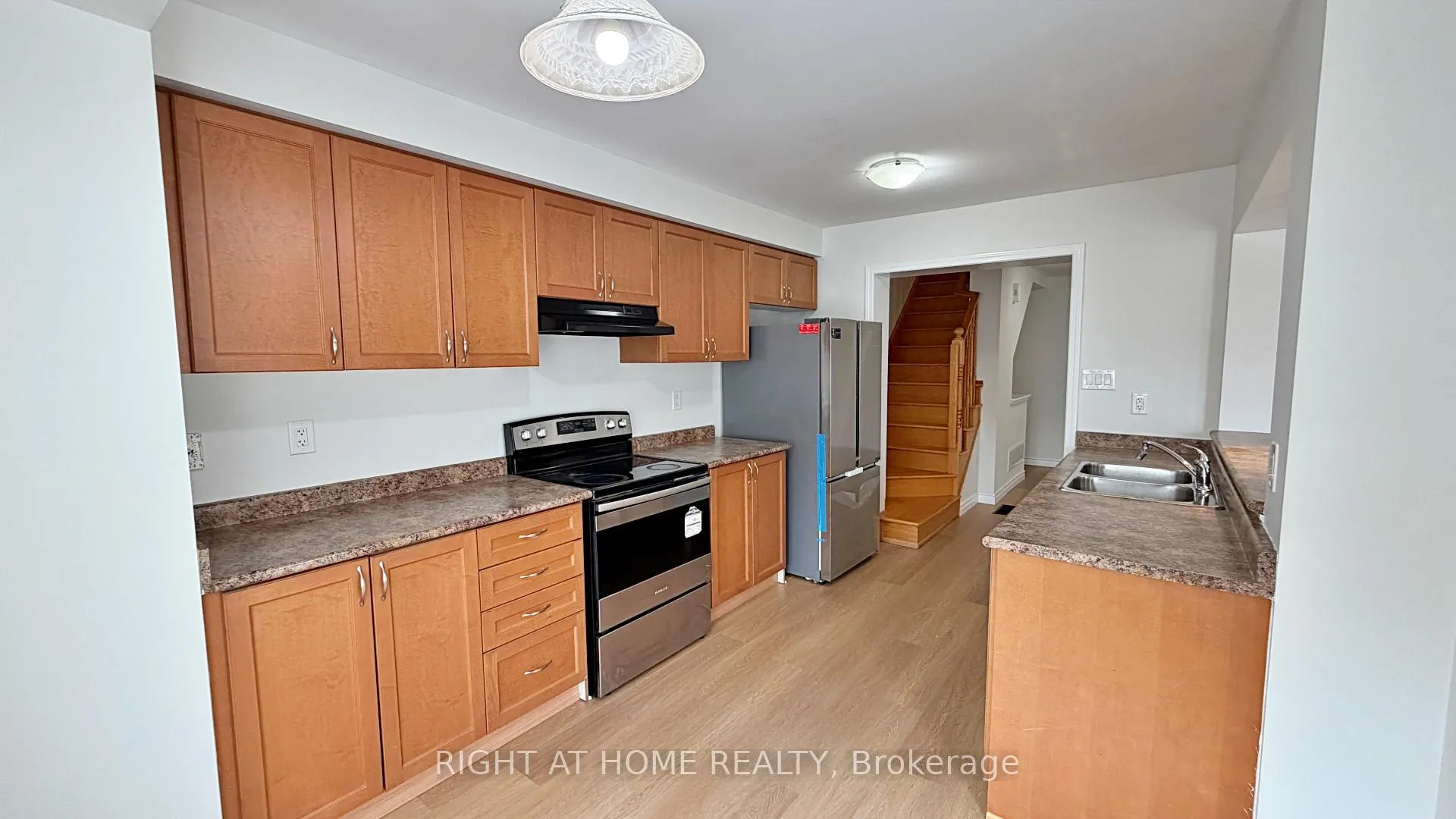 Photo 21 of 275 Woodley Crescent, Milton, Willmott — HOMEH