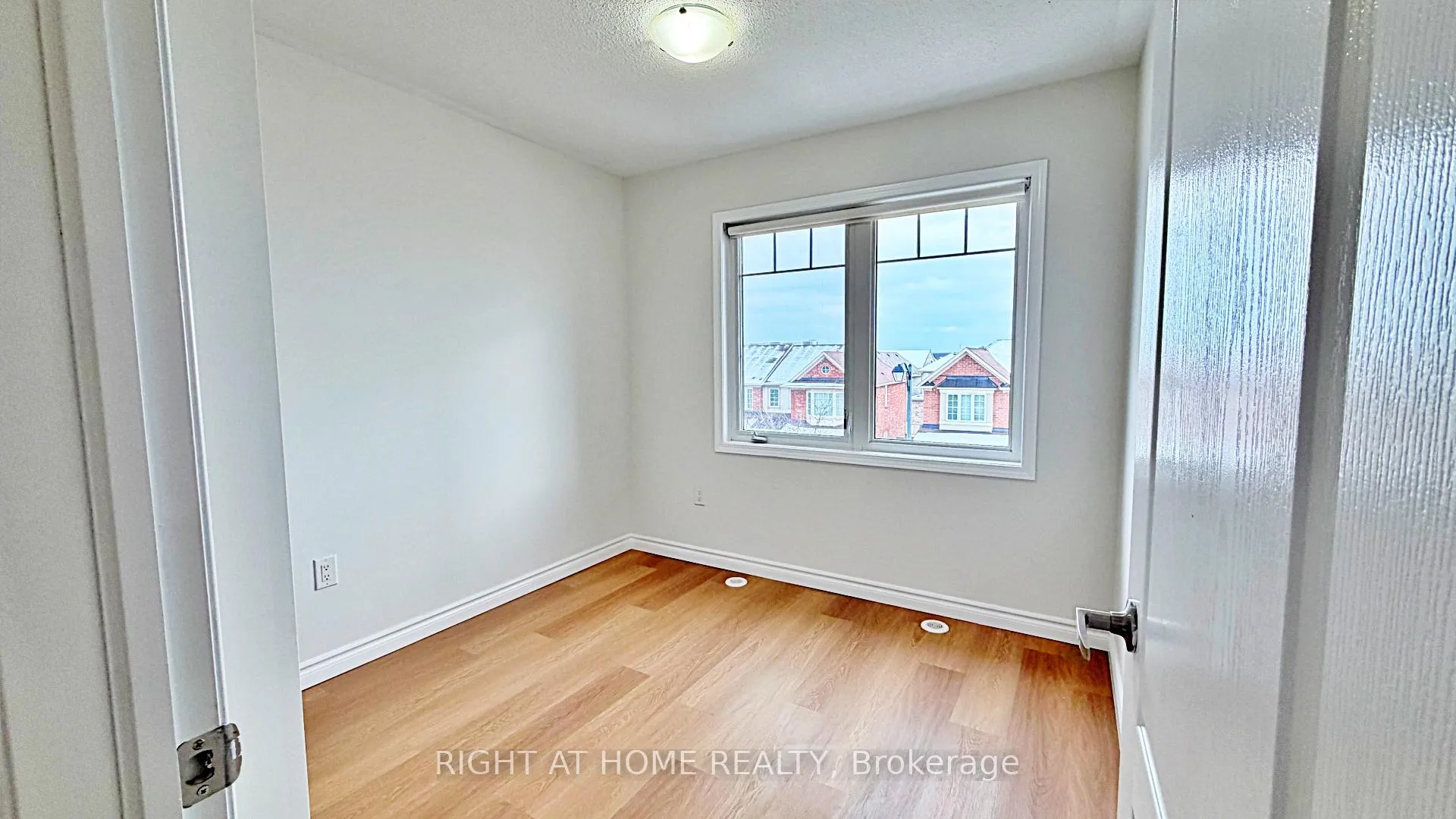 Photo 26 of 275 Woodley Crescent, Milton, Willmott — HOMEH