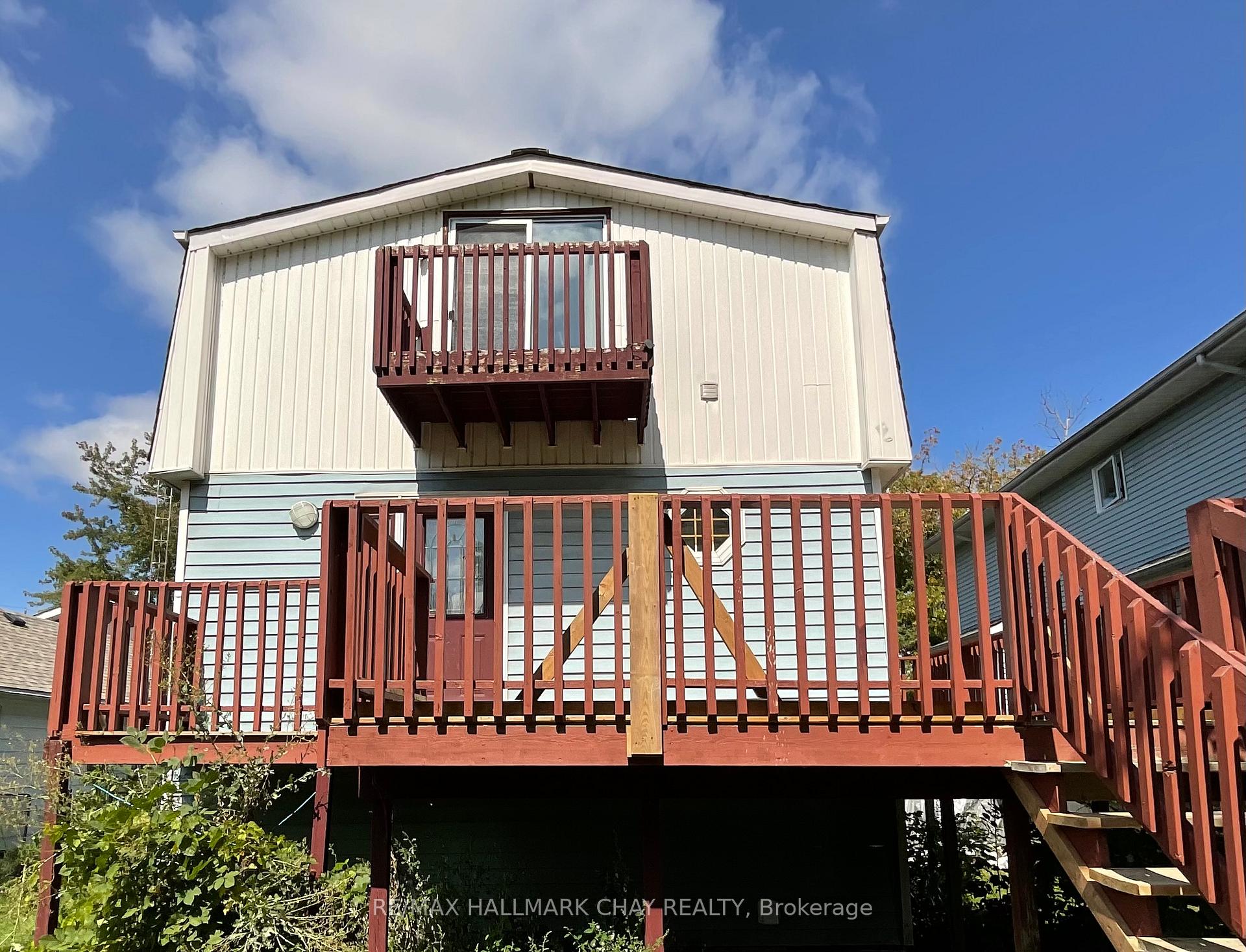 Front of 1071 Wood Street