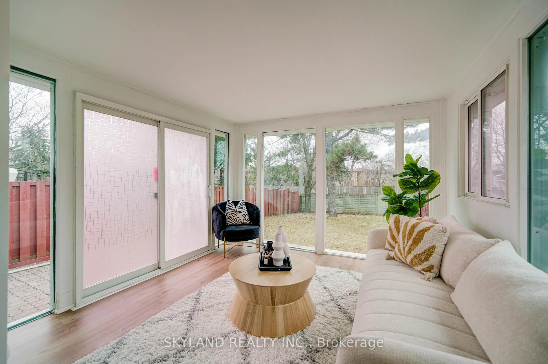 Photo 14 of 56 Upton Crescent, Markham, Milliken Mills West — HOMEH