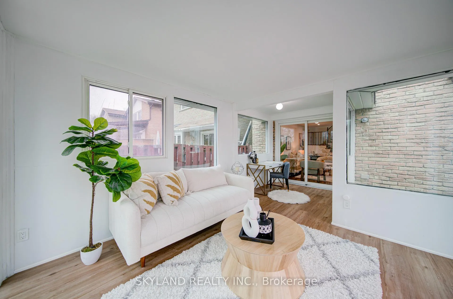 Photo 15 of 56 Upton Crescent, Markham, Milliken Mills West — HOMEH